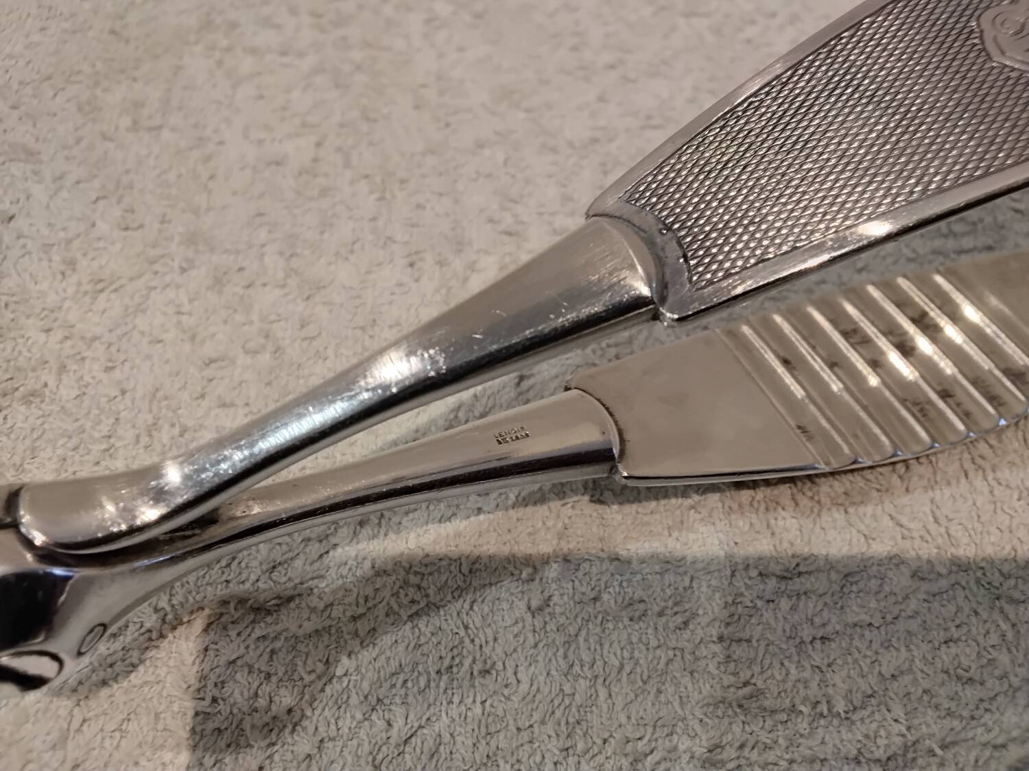 Silver-plated asparagus tongs with guilloche decoration and goldsmith Christofle