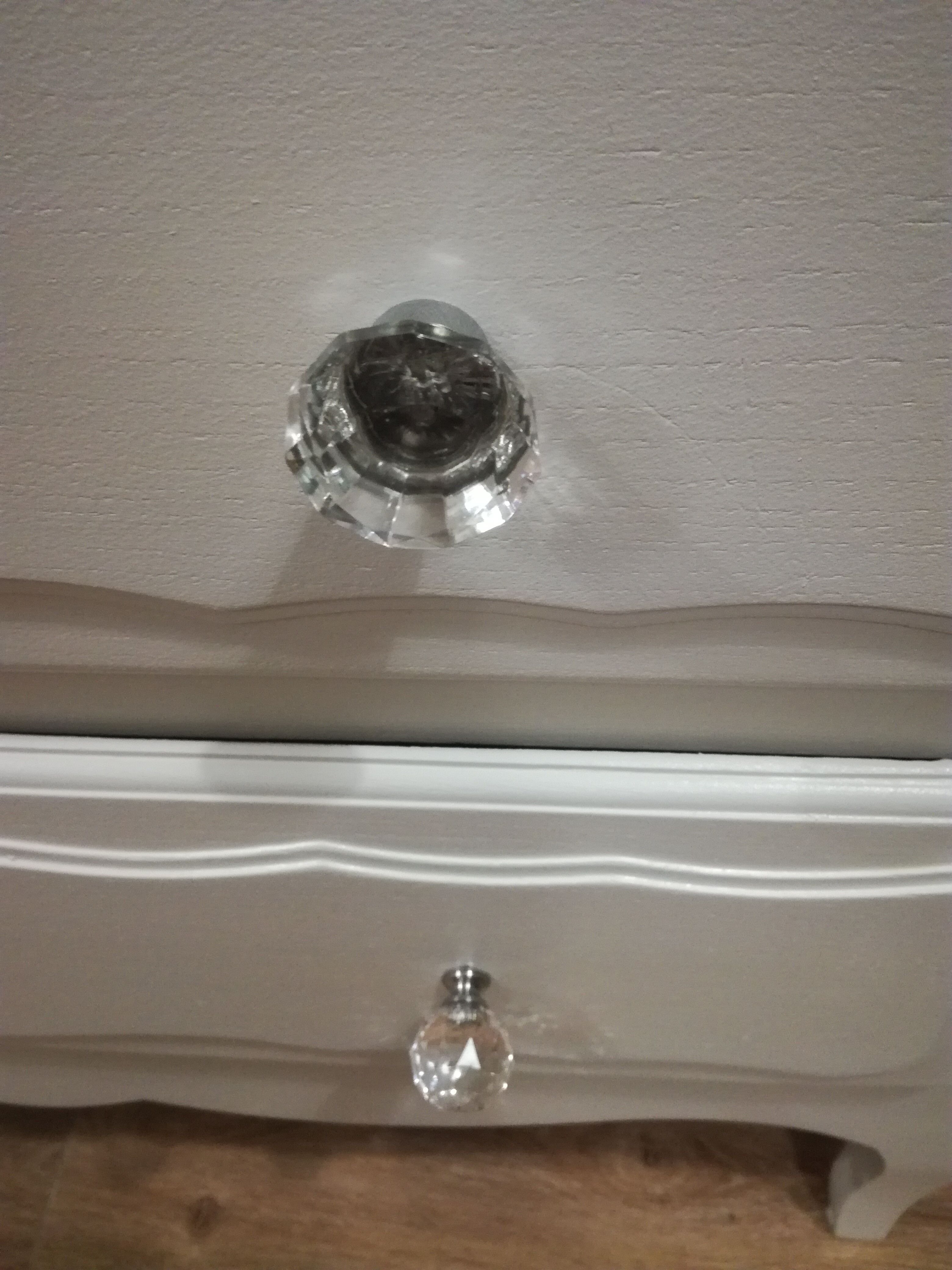 Commode blanche