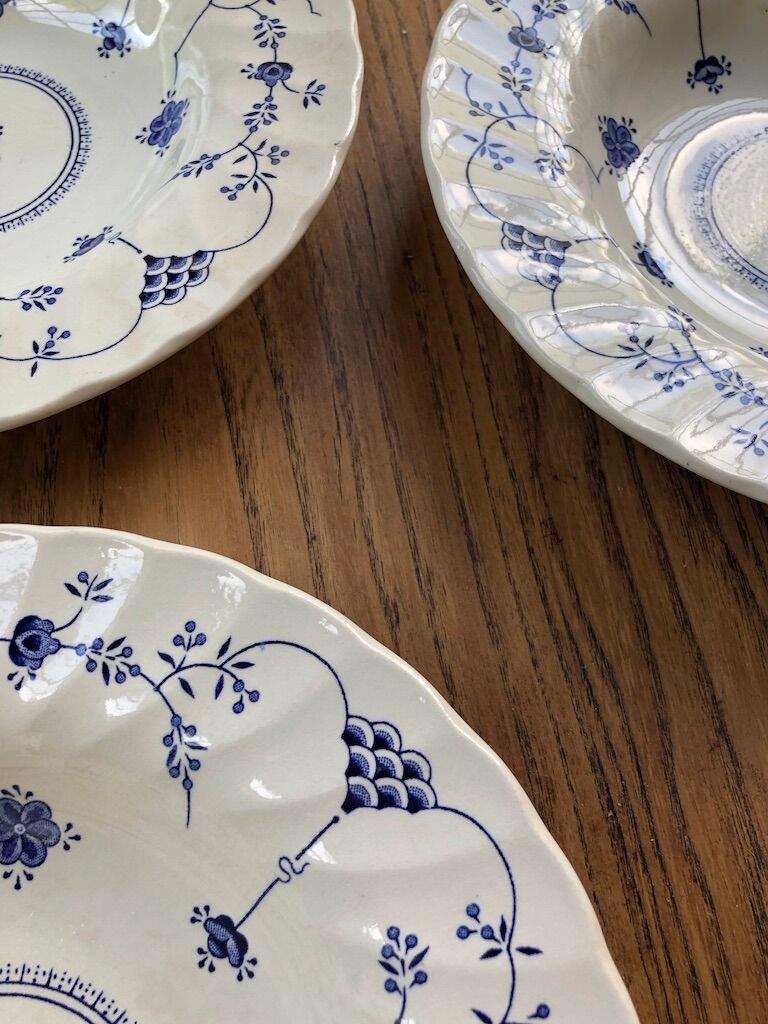 5 hollow plates Myott Finlandia