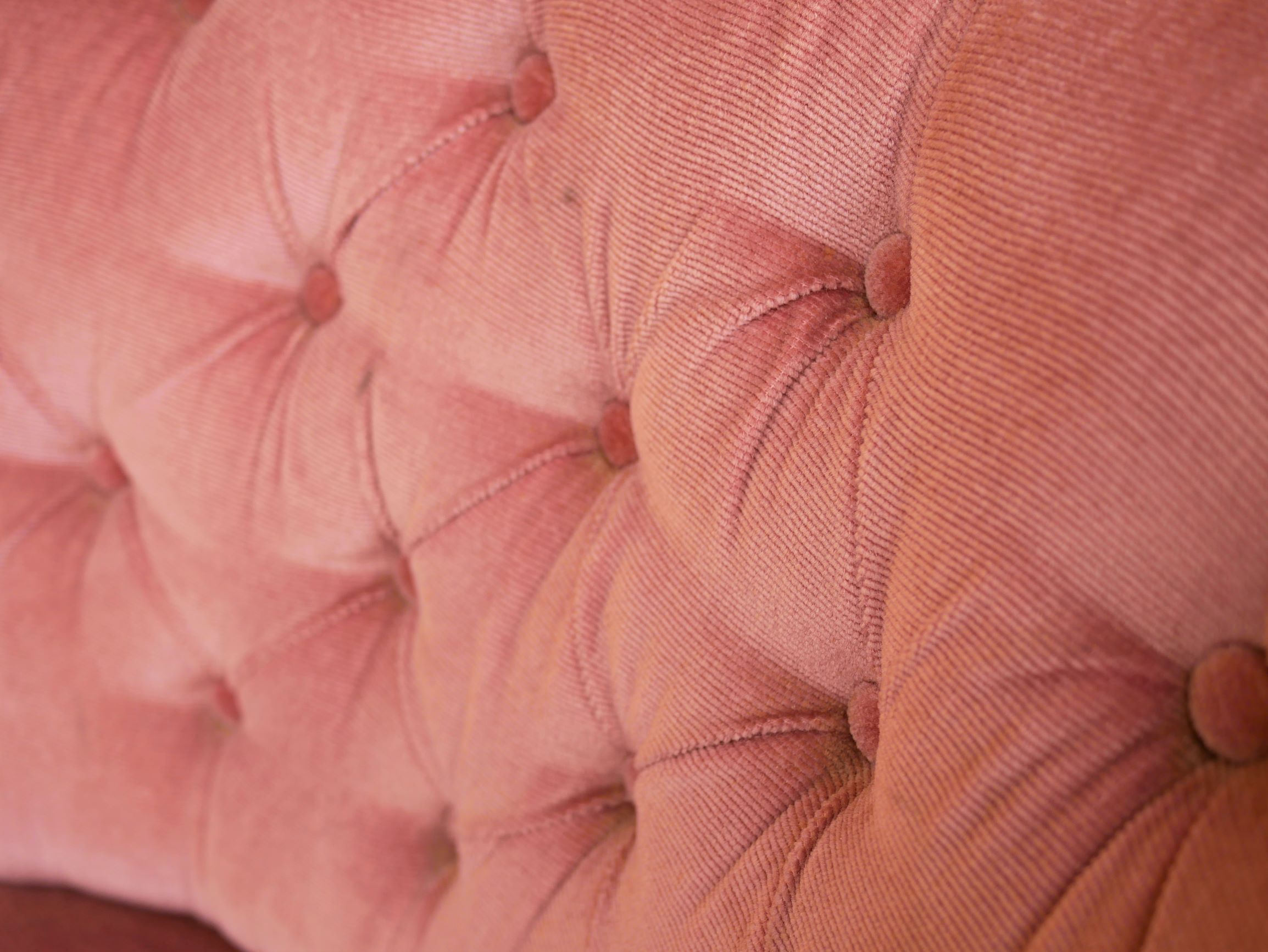Old pink vintage padded "toad" chair