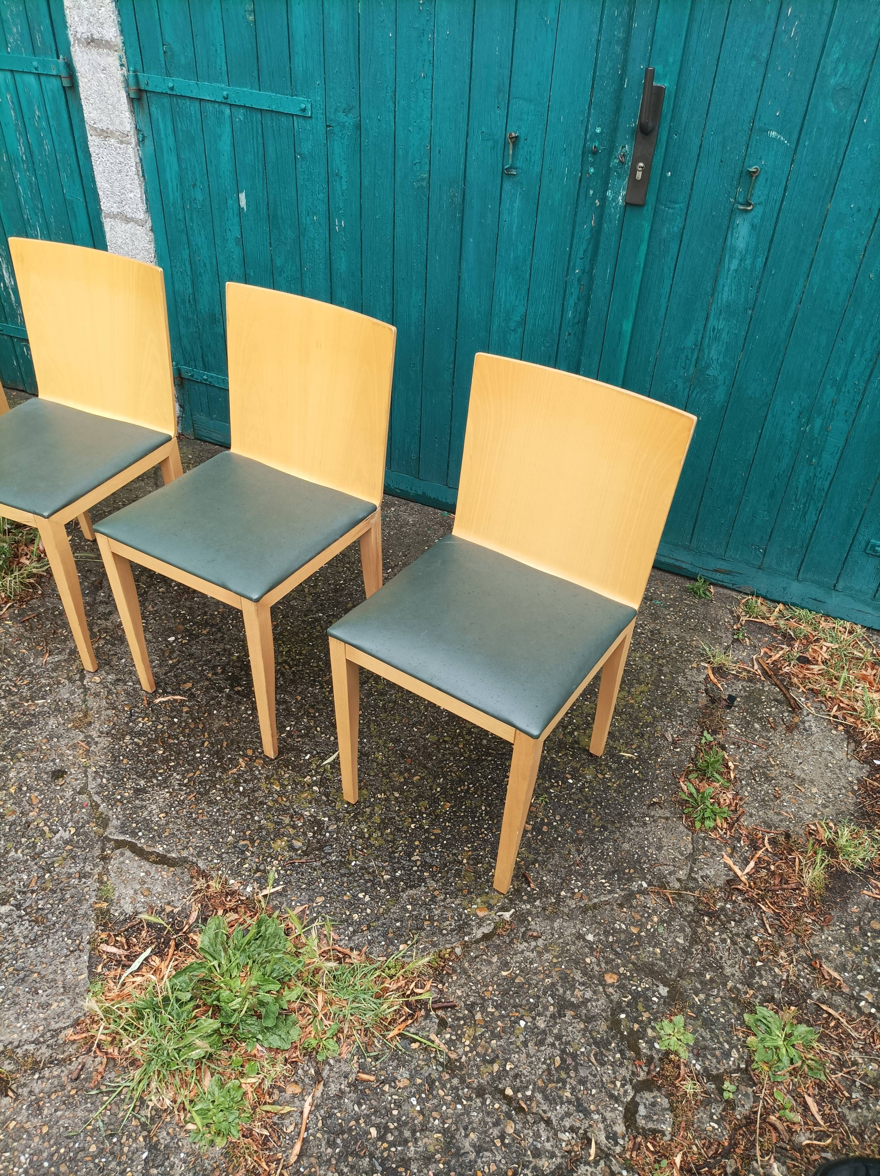 6 old wooden chairs skaï imitation leather punt mobles vintage