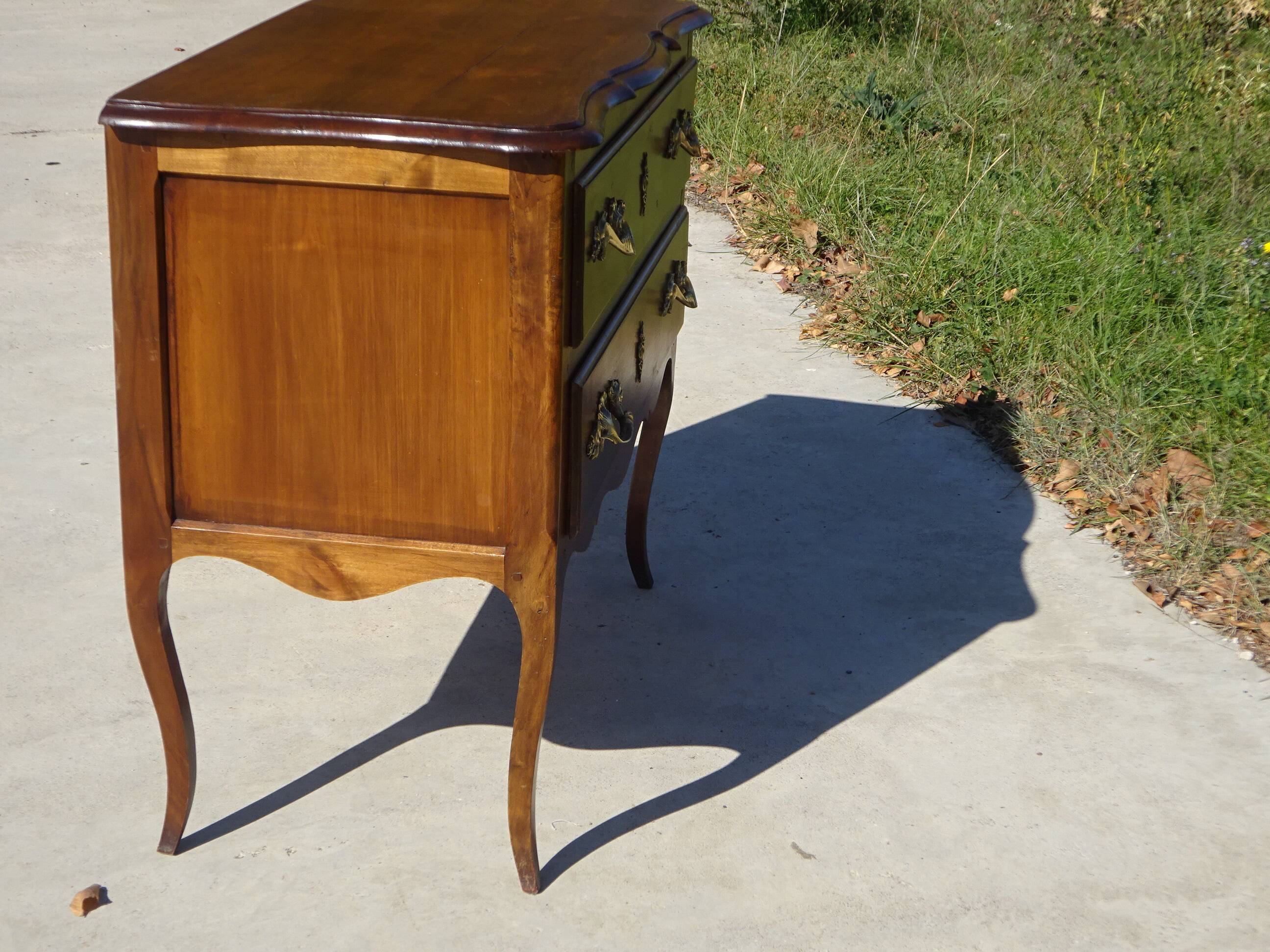 Commode 2 tiroirs de style Louis XV