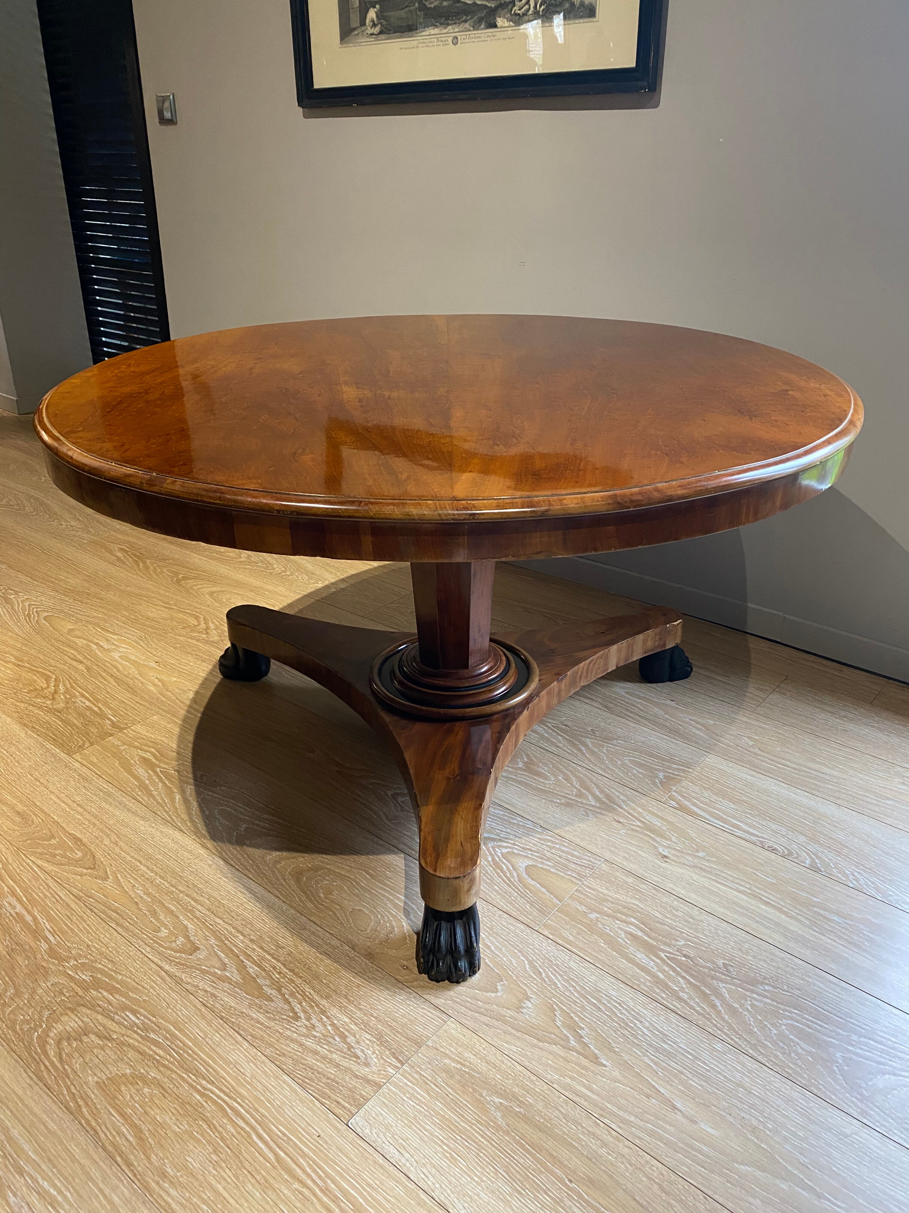 Dining table Empire nineteenth century