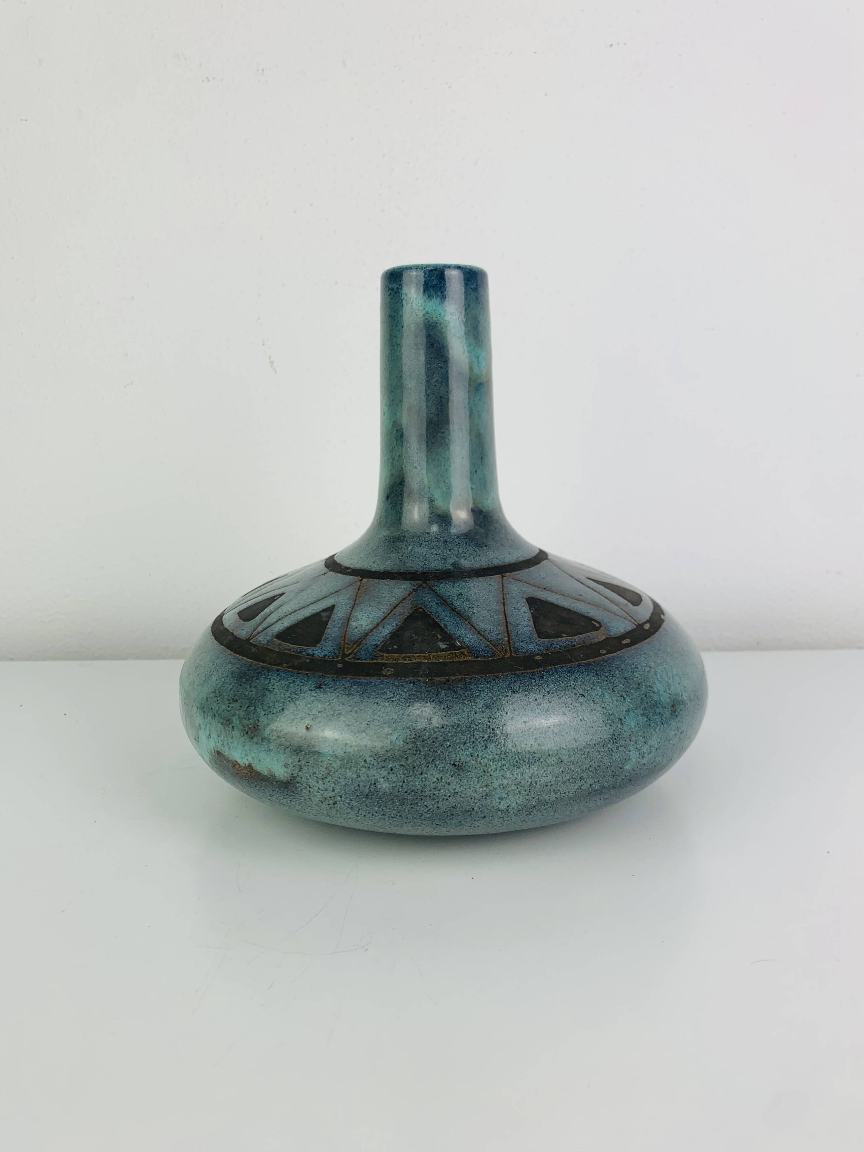 Vintage ceramic vase pottery Kings of Majorca in Perpignan, geometric.