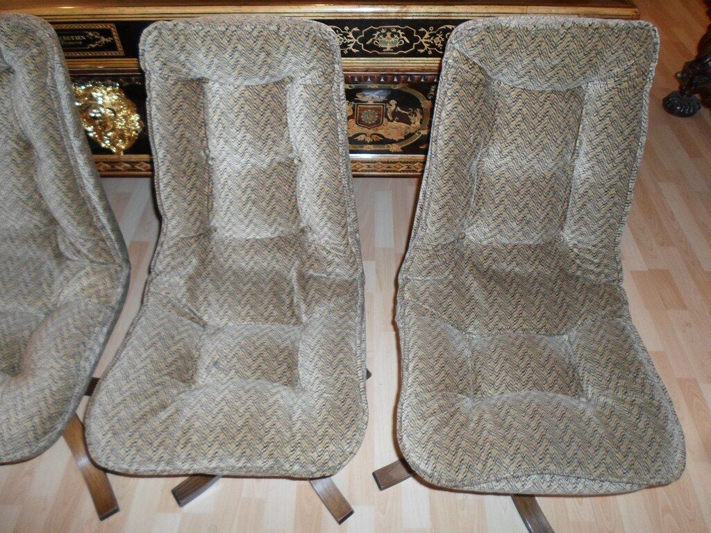Set of 3 chairs Design, 1970s