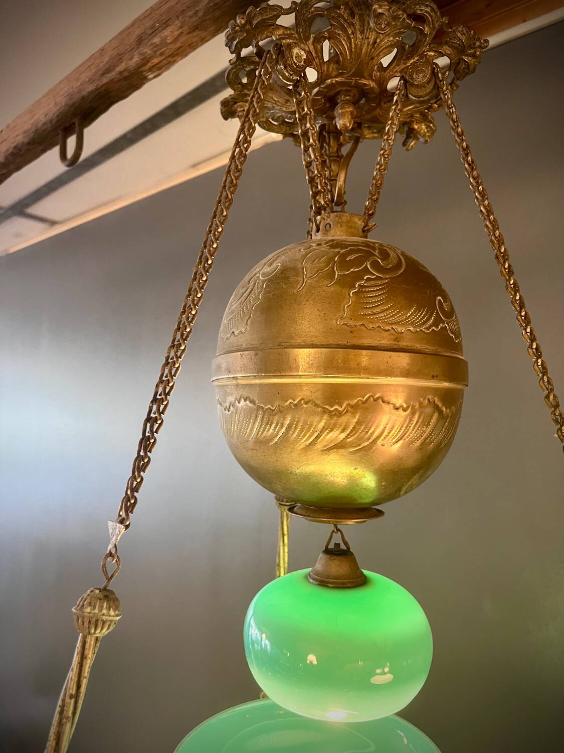 Ancienne suspension bronze et opaline