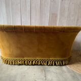 Velvet toad bench