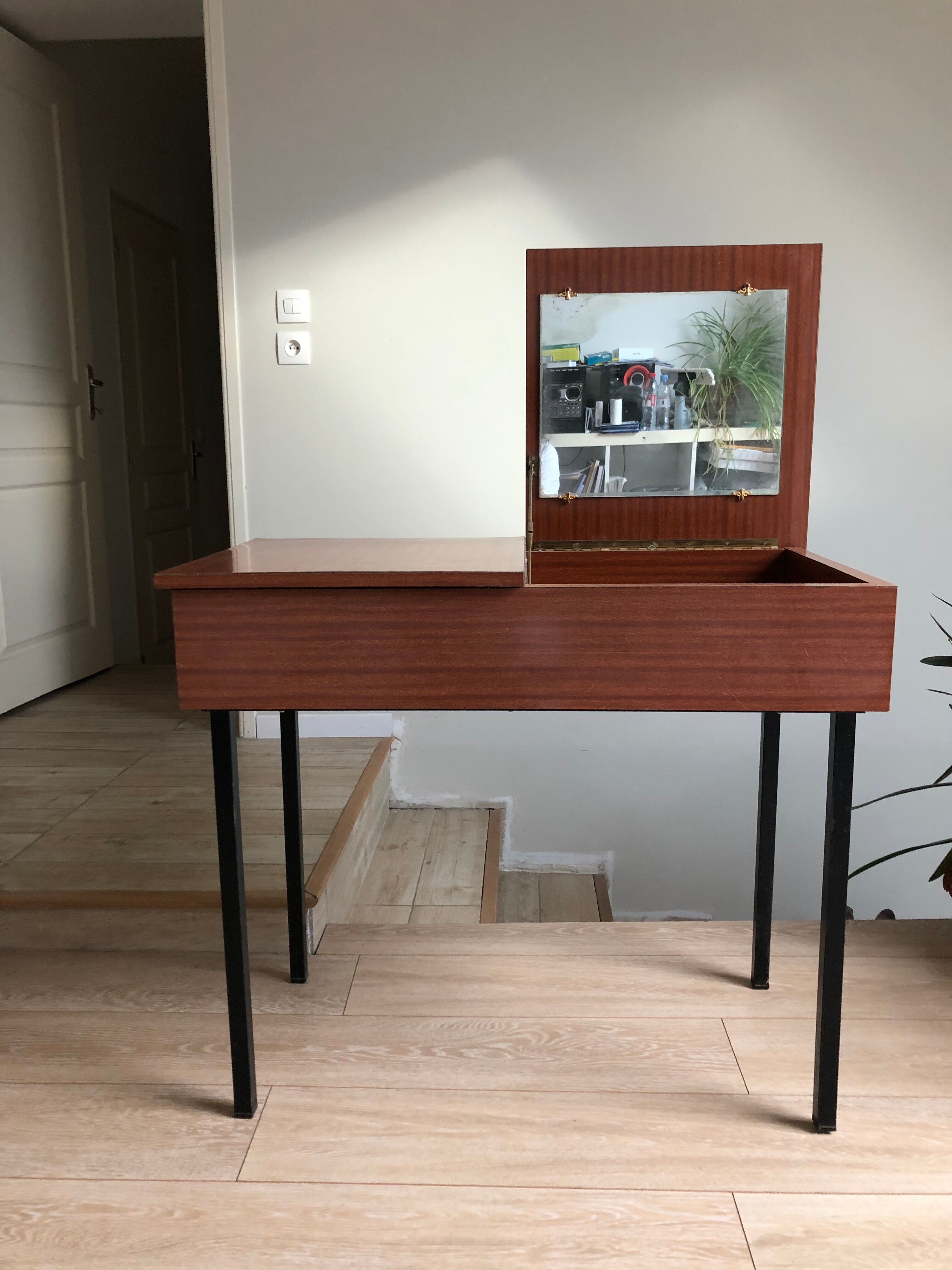 Hairdresser's console