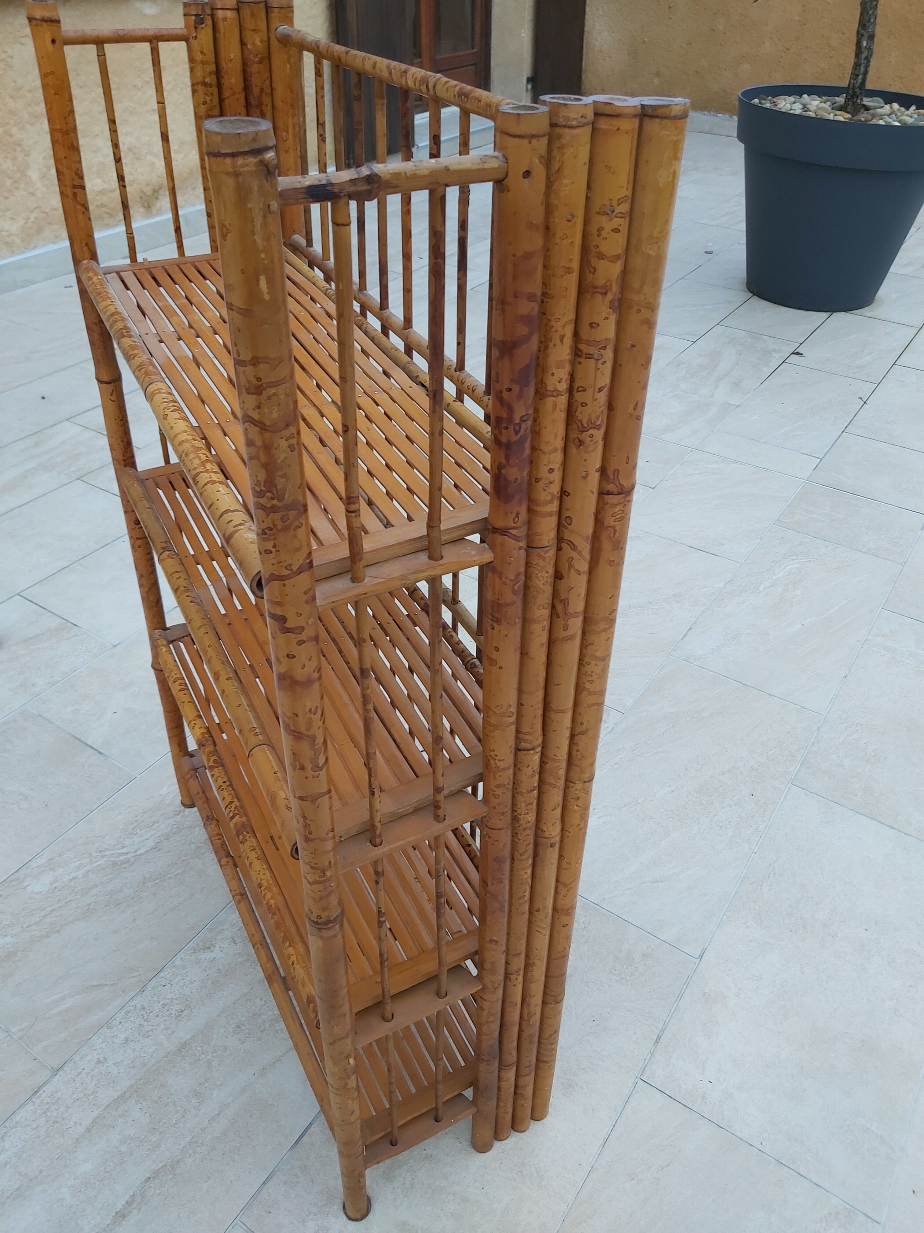 Étagère pliable en bambou et rotin
