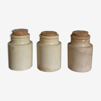 Trois pots à condiments anciens en terre vernissée Art-populaire