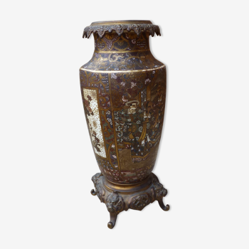 Satsuma vase bronze frame