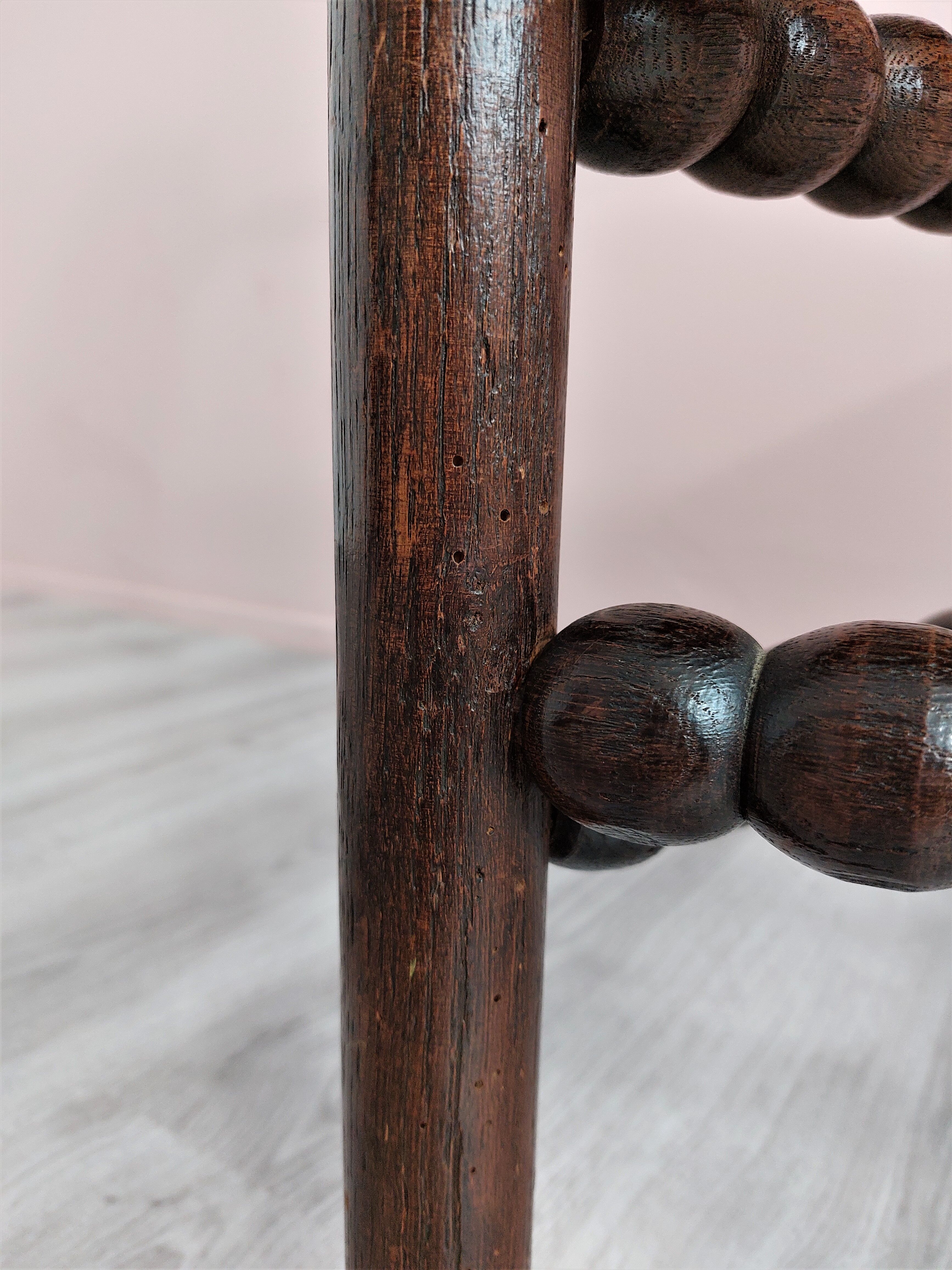 Chaise triangulaire hollandaise Bobbin Turners, années 1900.
