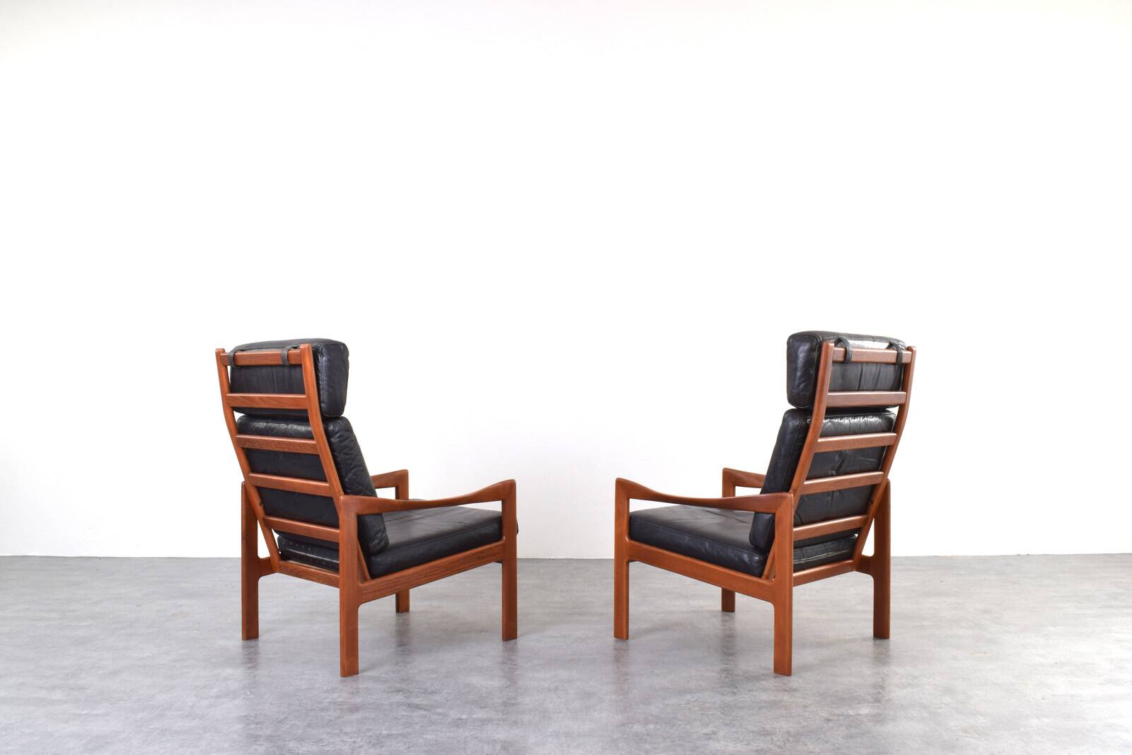 Mid-Century Teak Lounge Chairs by Illum Wikkelsø for Niels Eilersen, 1960s.
