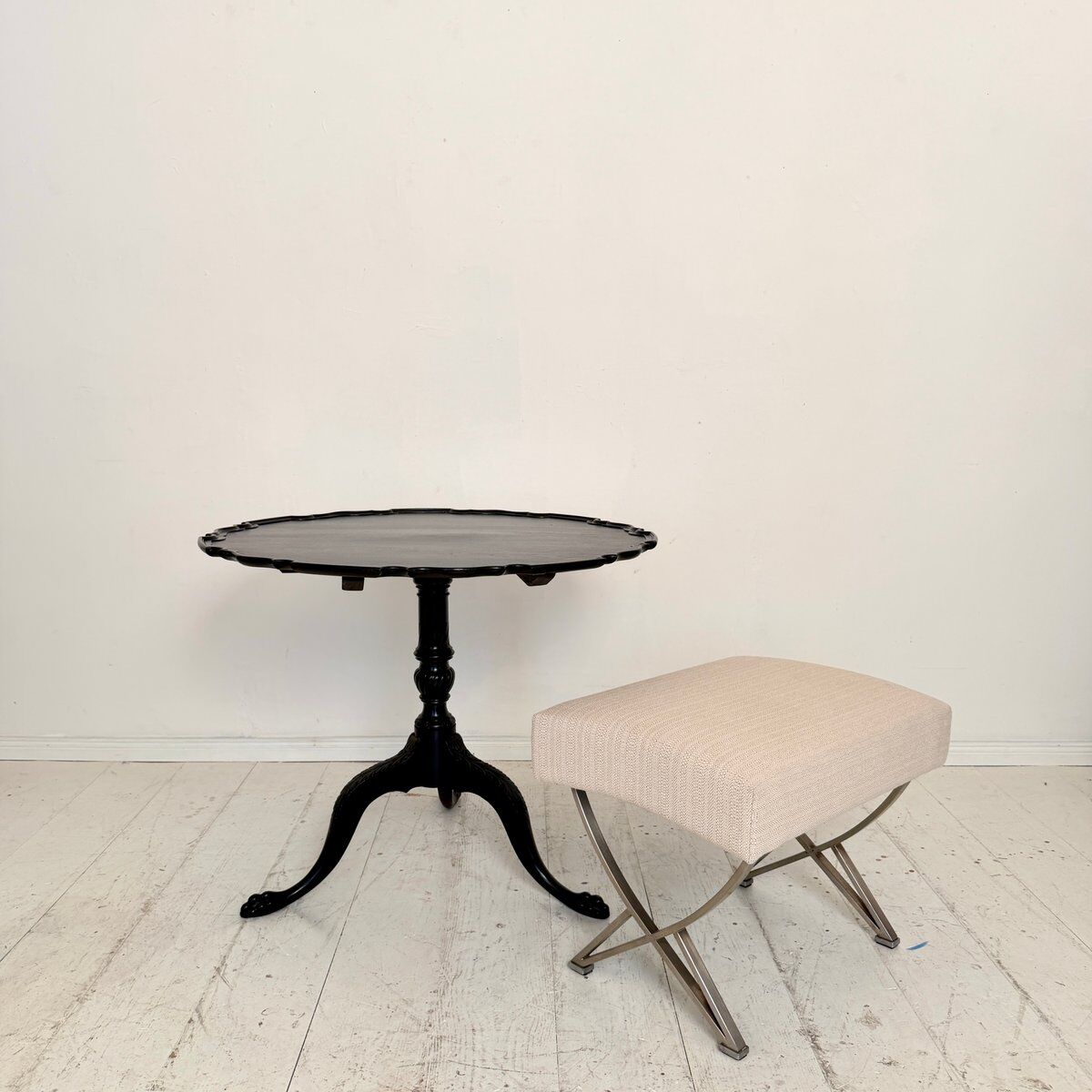 Carved vintage tripod side table, 1940s
