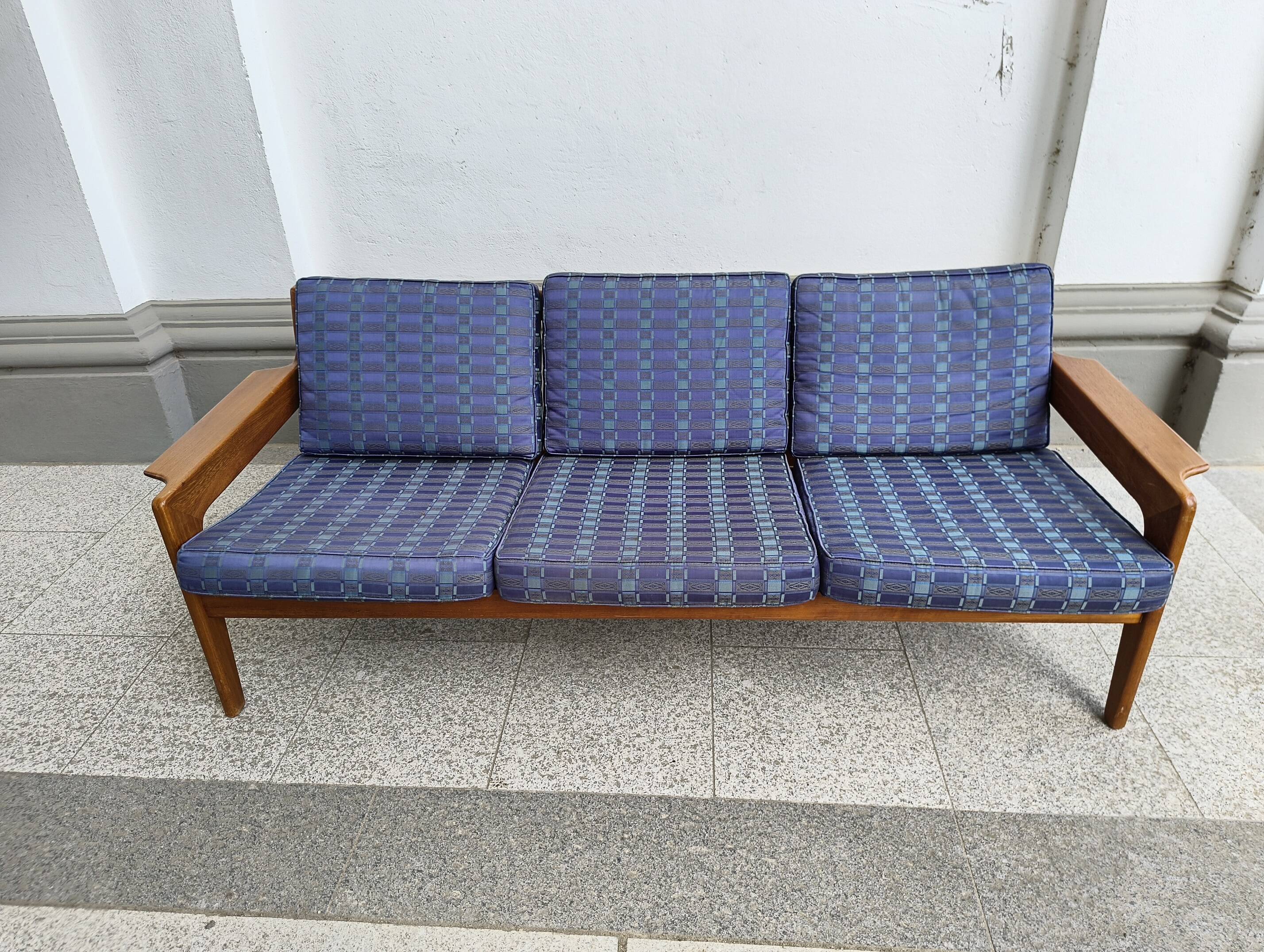 danish sofa in teak by Arne Wahl Iversen for Komfort