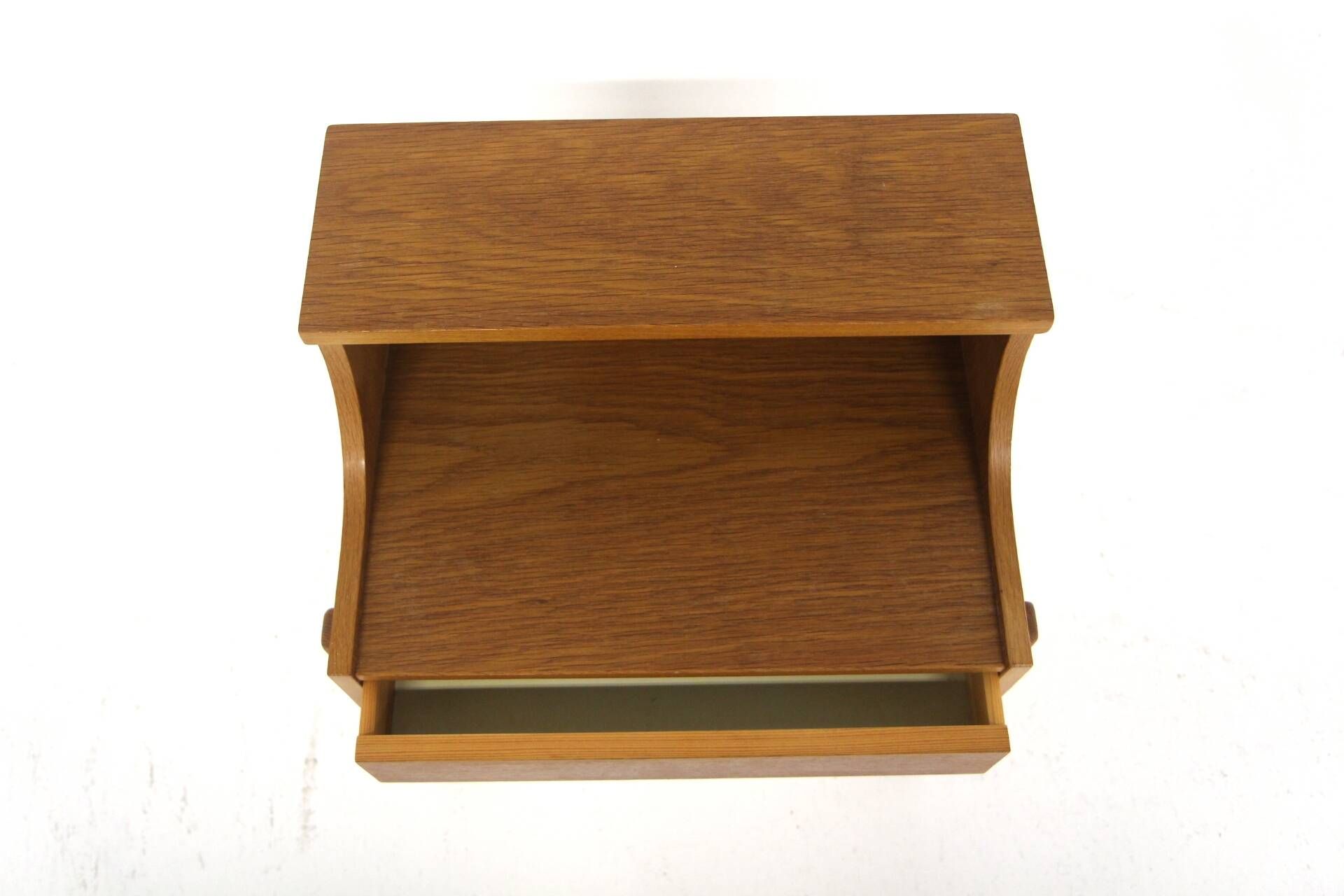 Scandinavian bedside table in teak, AB Carlströms, Sweden, 1960.