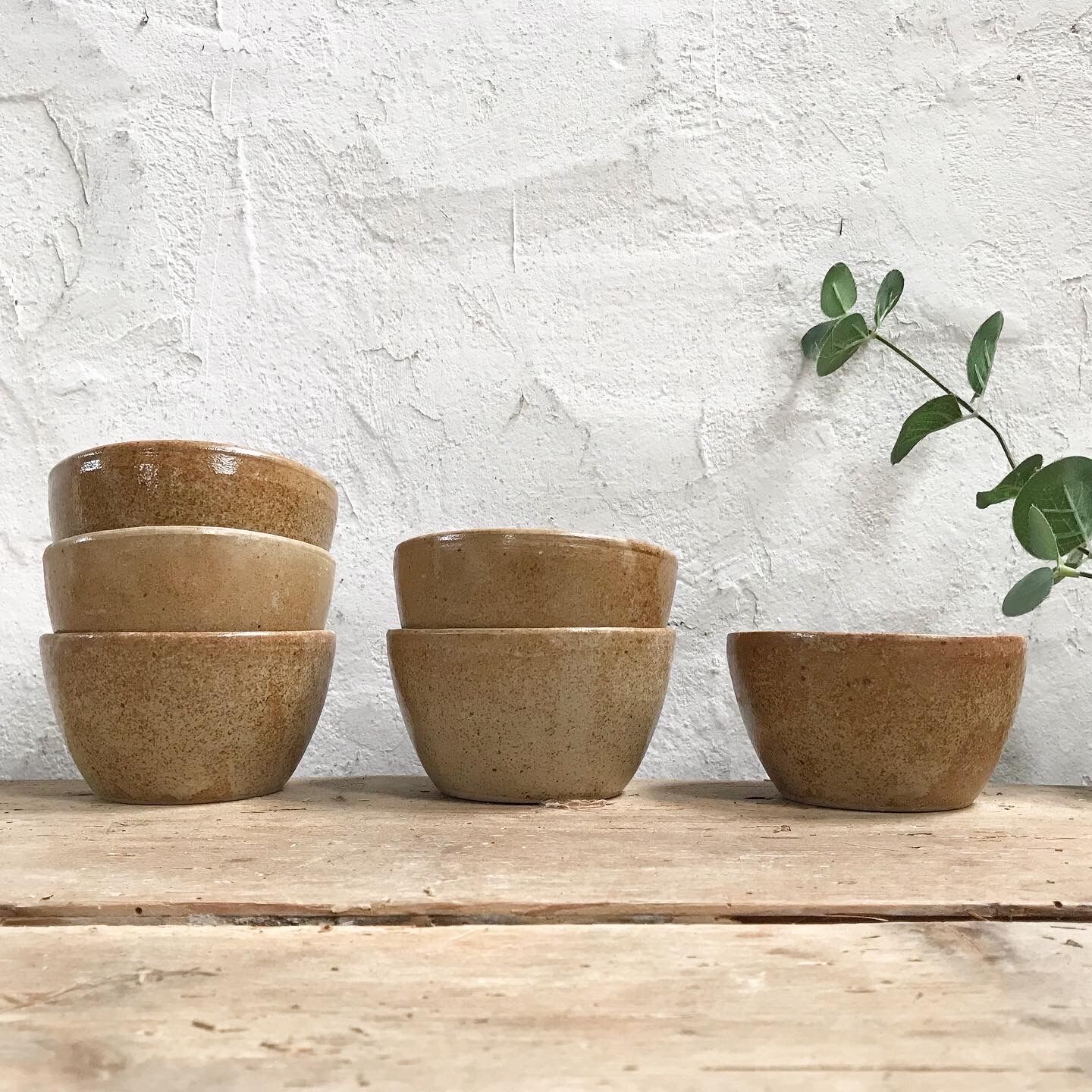 Set of 6 stoneware bowls