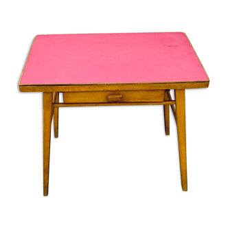 Pink desk