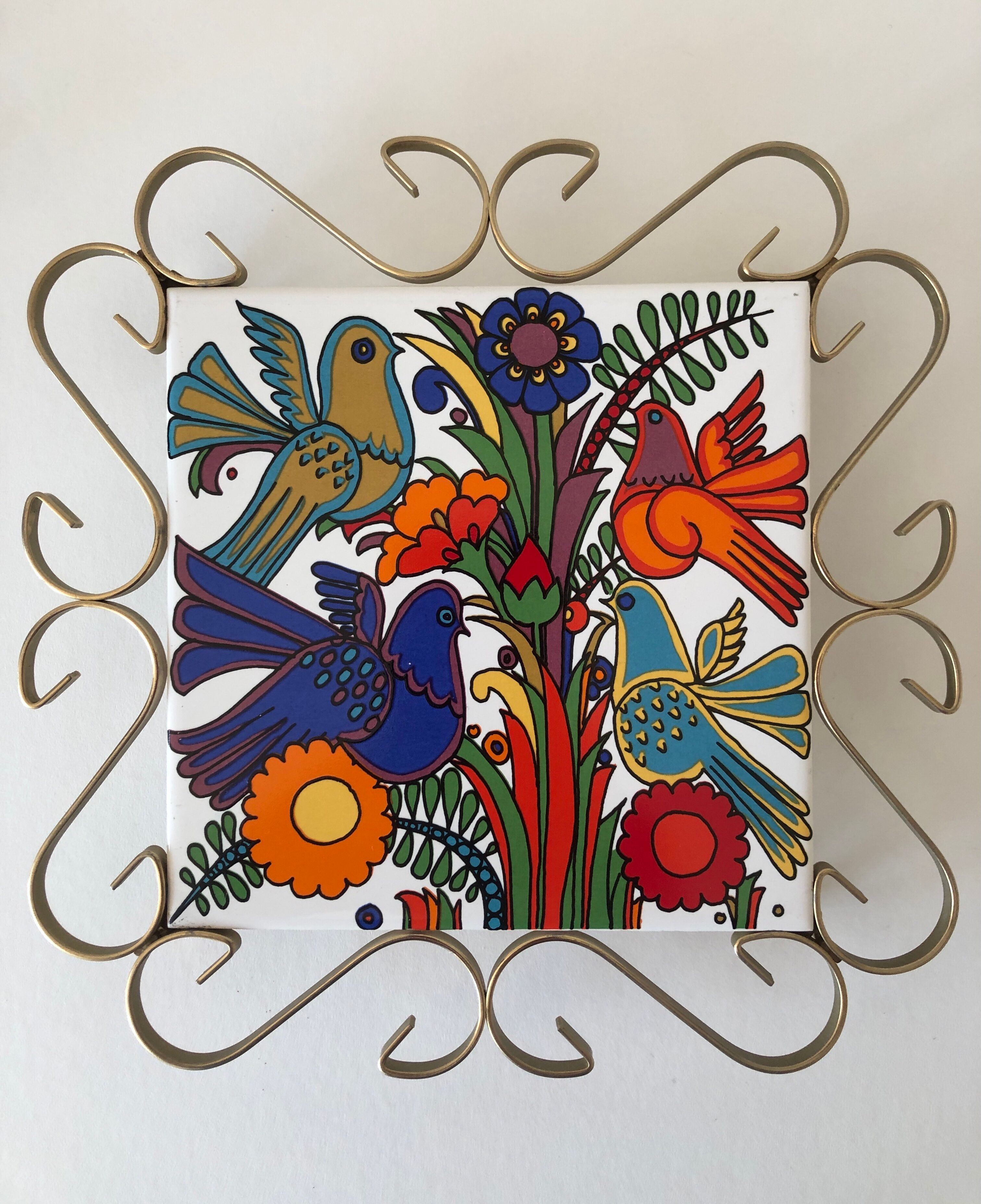 Underside Of Plat service Acapulco by Villeroy & Boch