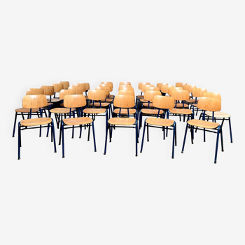 Stackable school chair 32