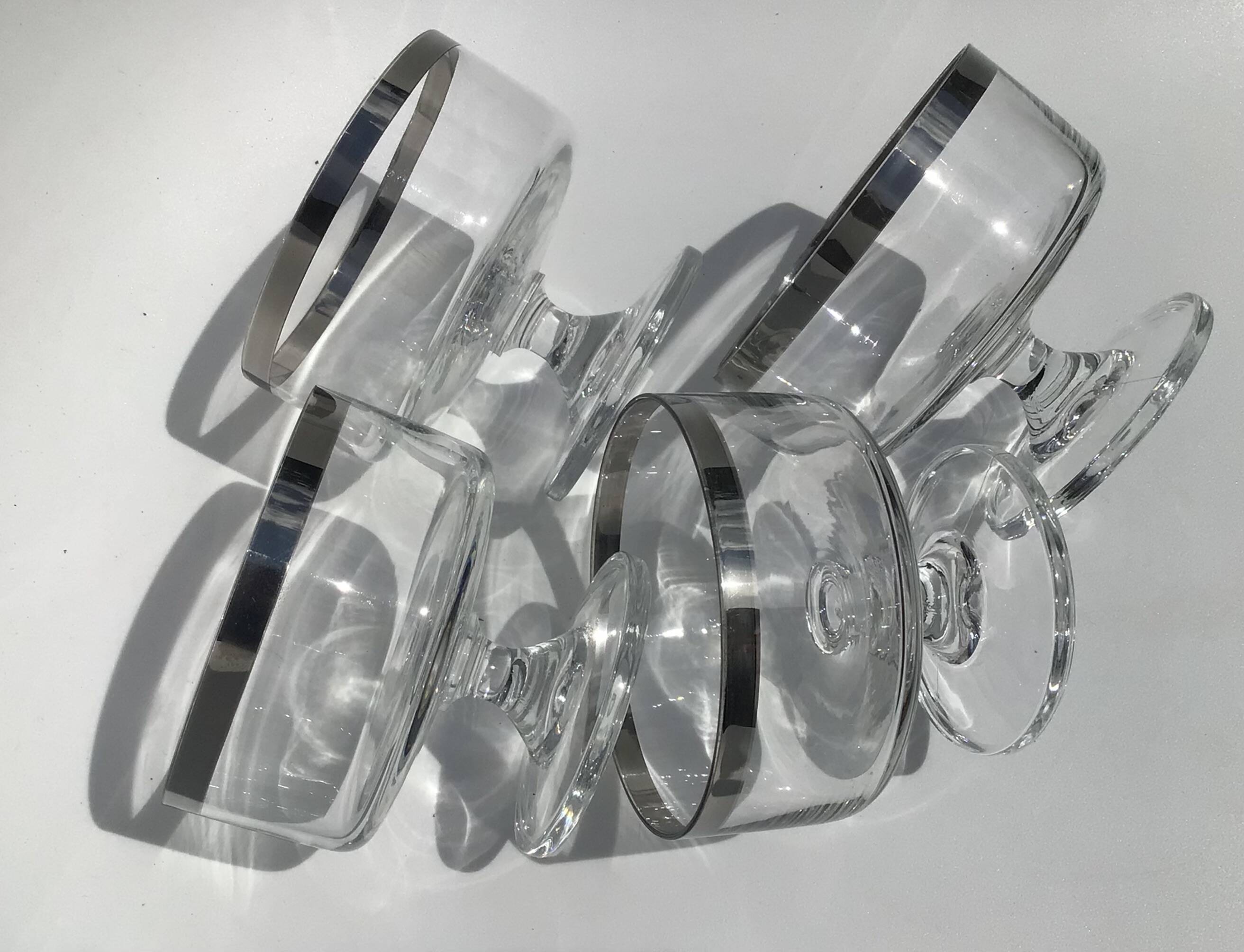 4 Ice cream or fruit salad bowls with mirror edge