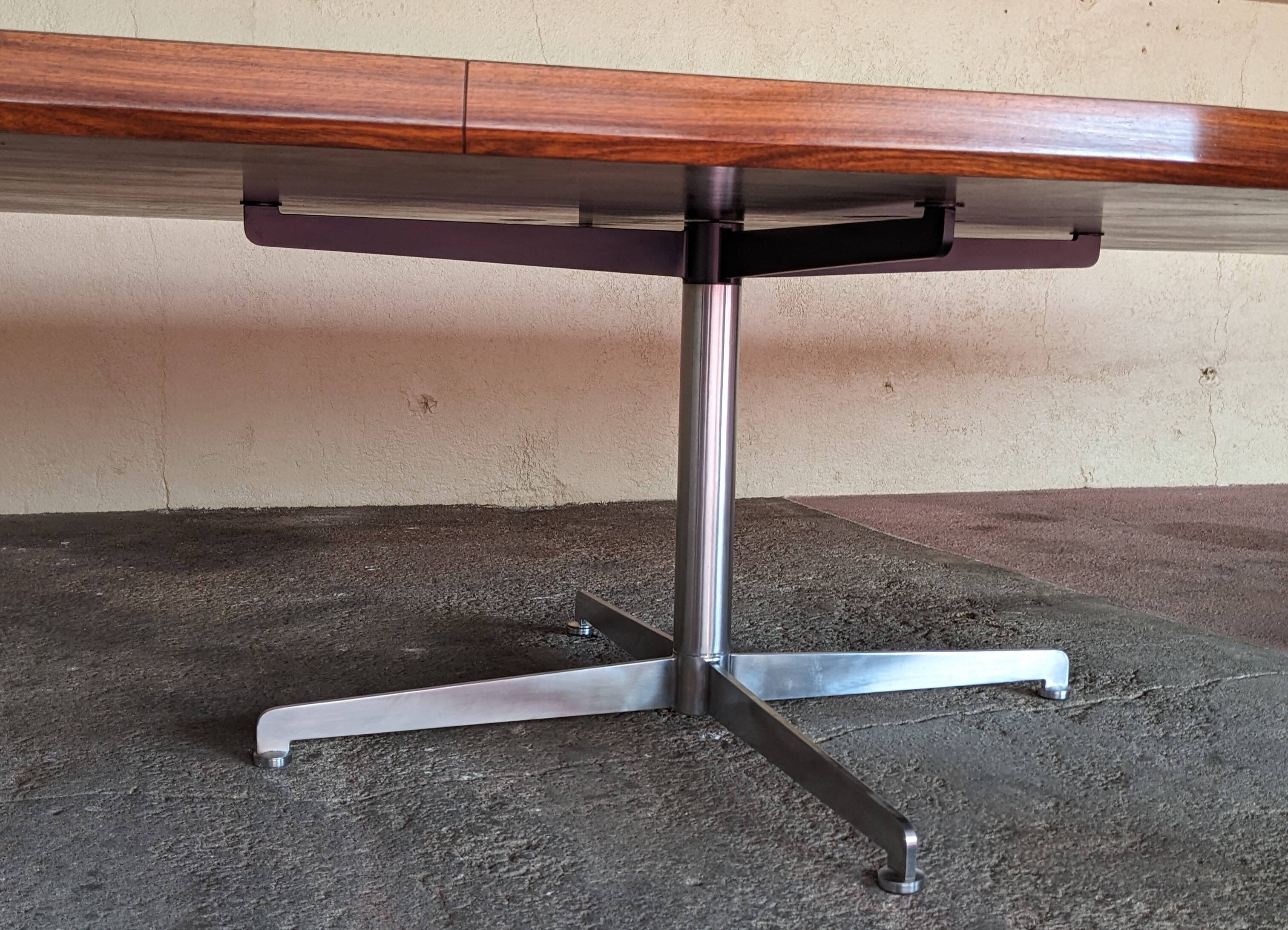Rosewood conference table by Osvaldo Borsani for Tecno 1968