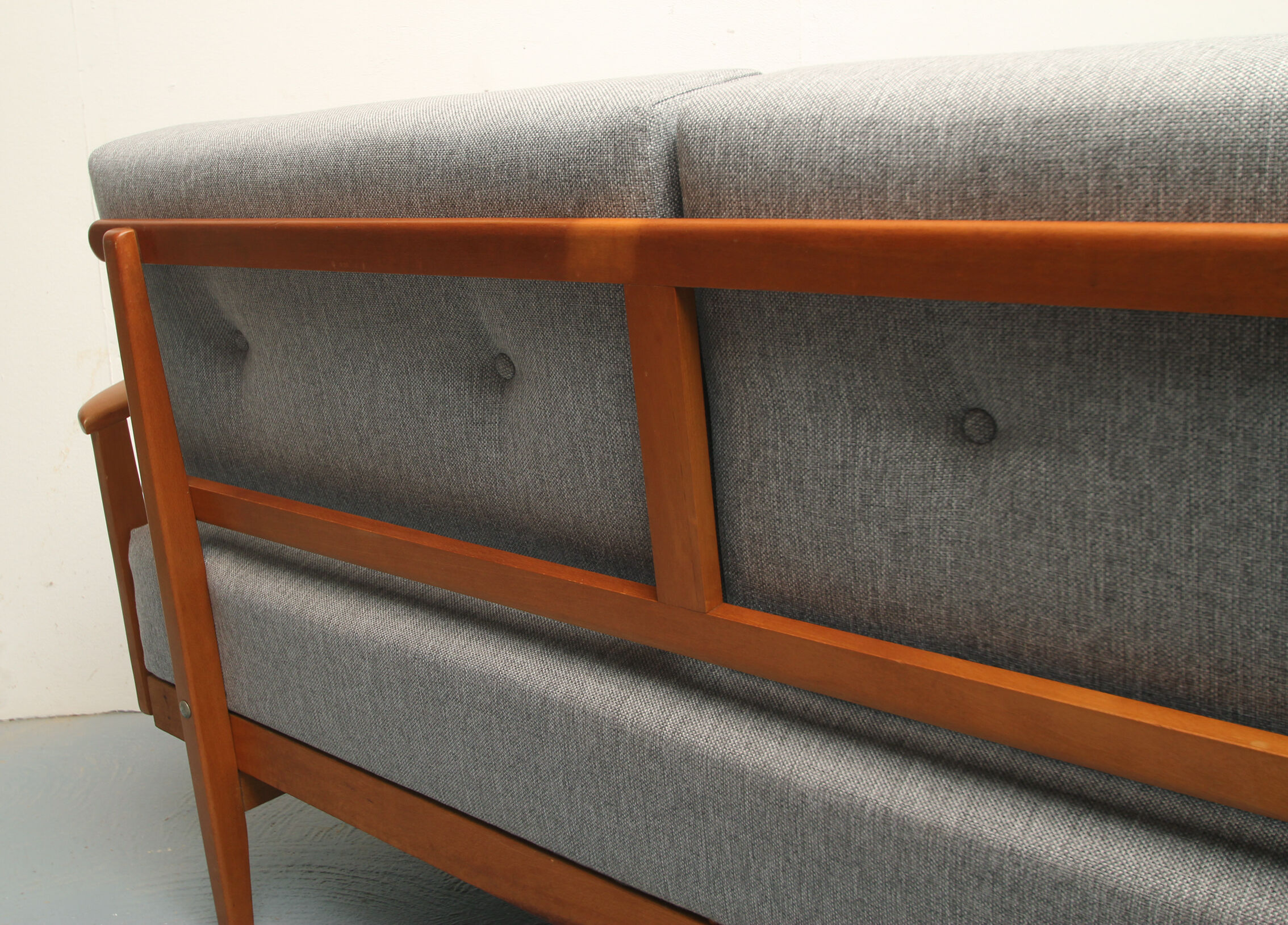 Daybed in cherrywood 1950