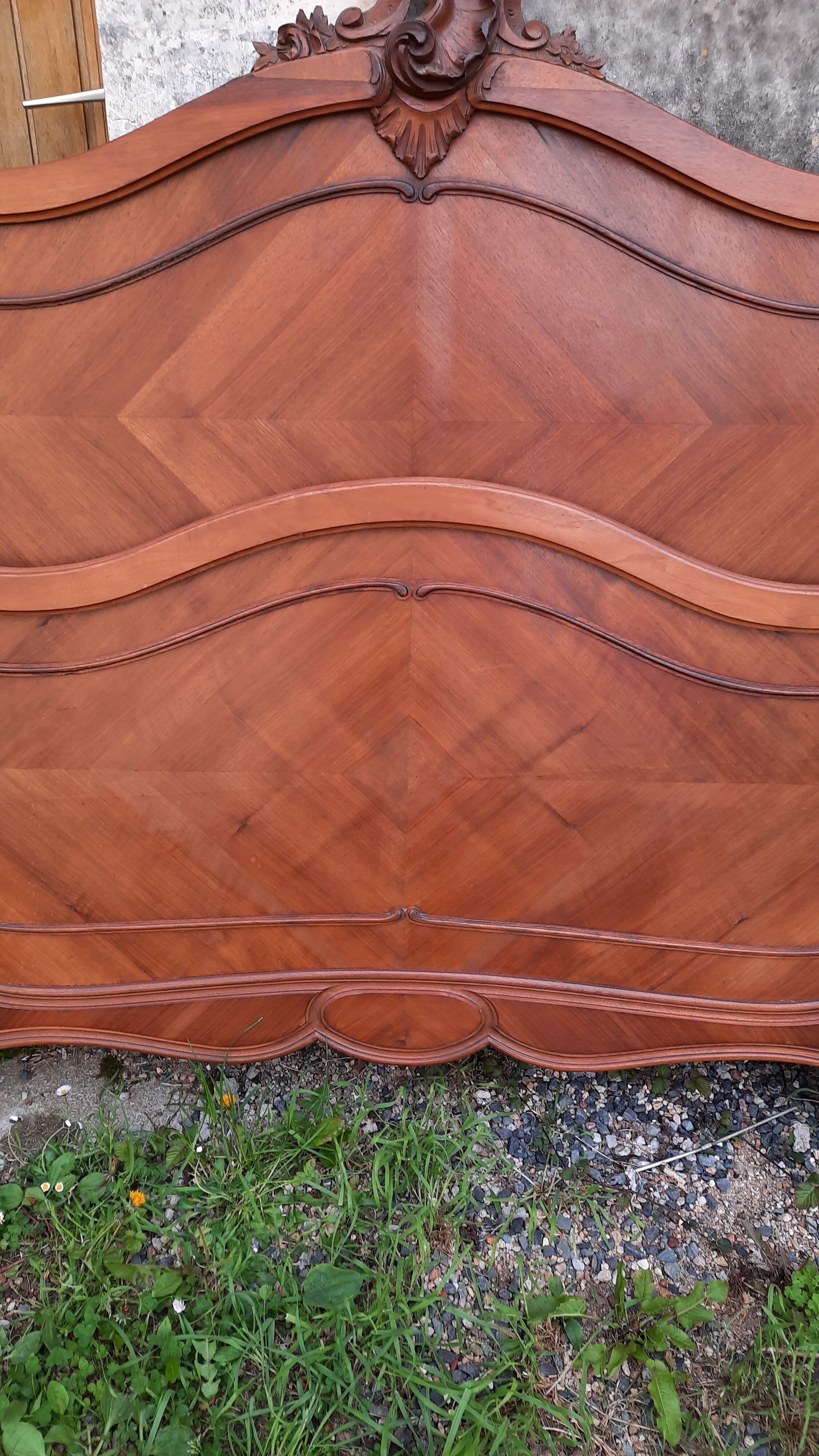 Bedwood Louis XV rocaille