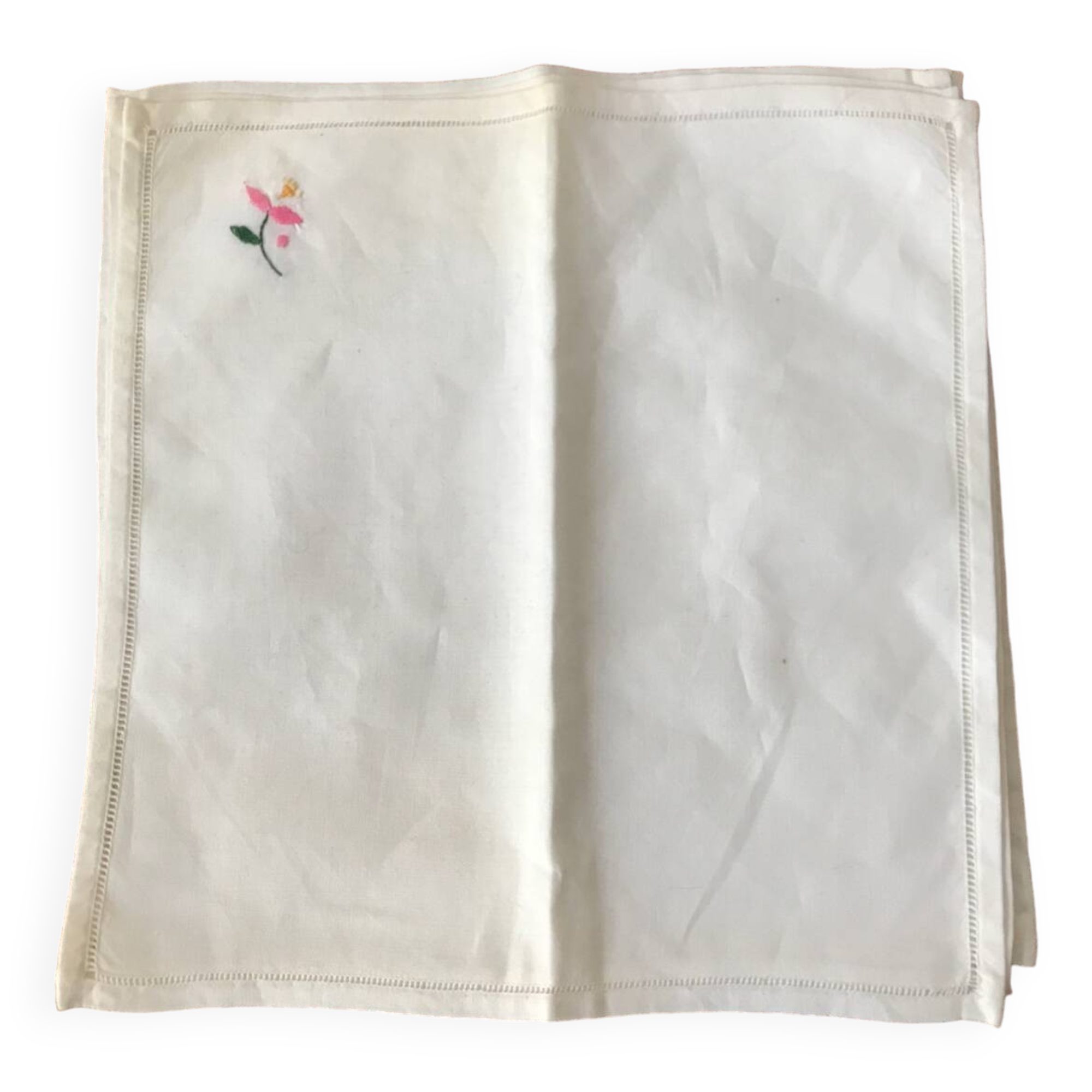 Set of embroidered napkins