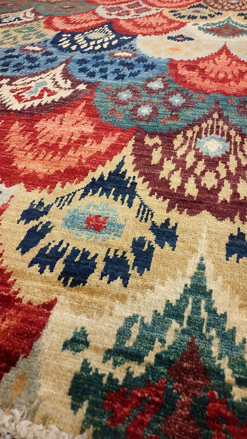 Carpet "peacock" living room