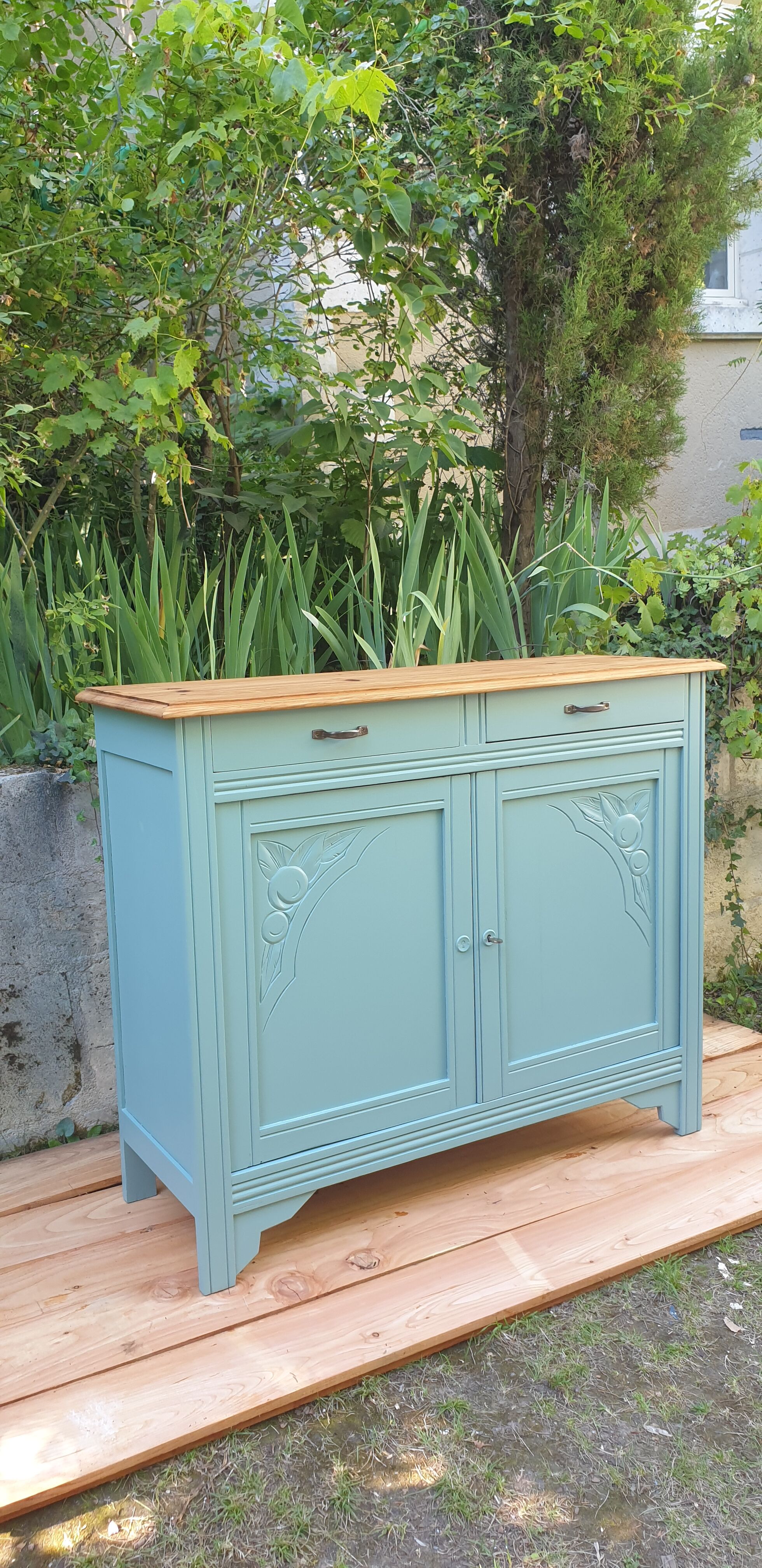 Green art deco buffet