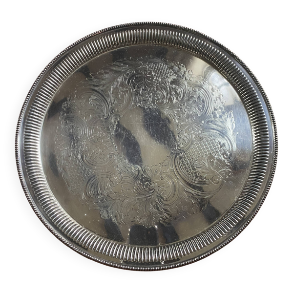 Plateau rond en metal argente — Beyit