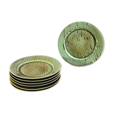 Set of 7 flat ceramic plates