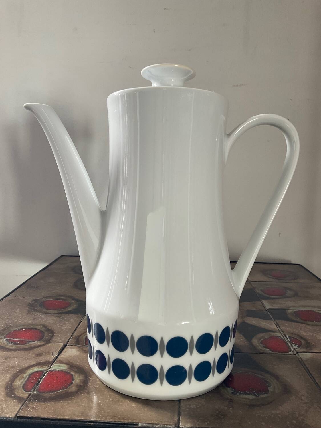 Vintage porcelain coffee maker from the 70s
