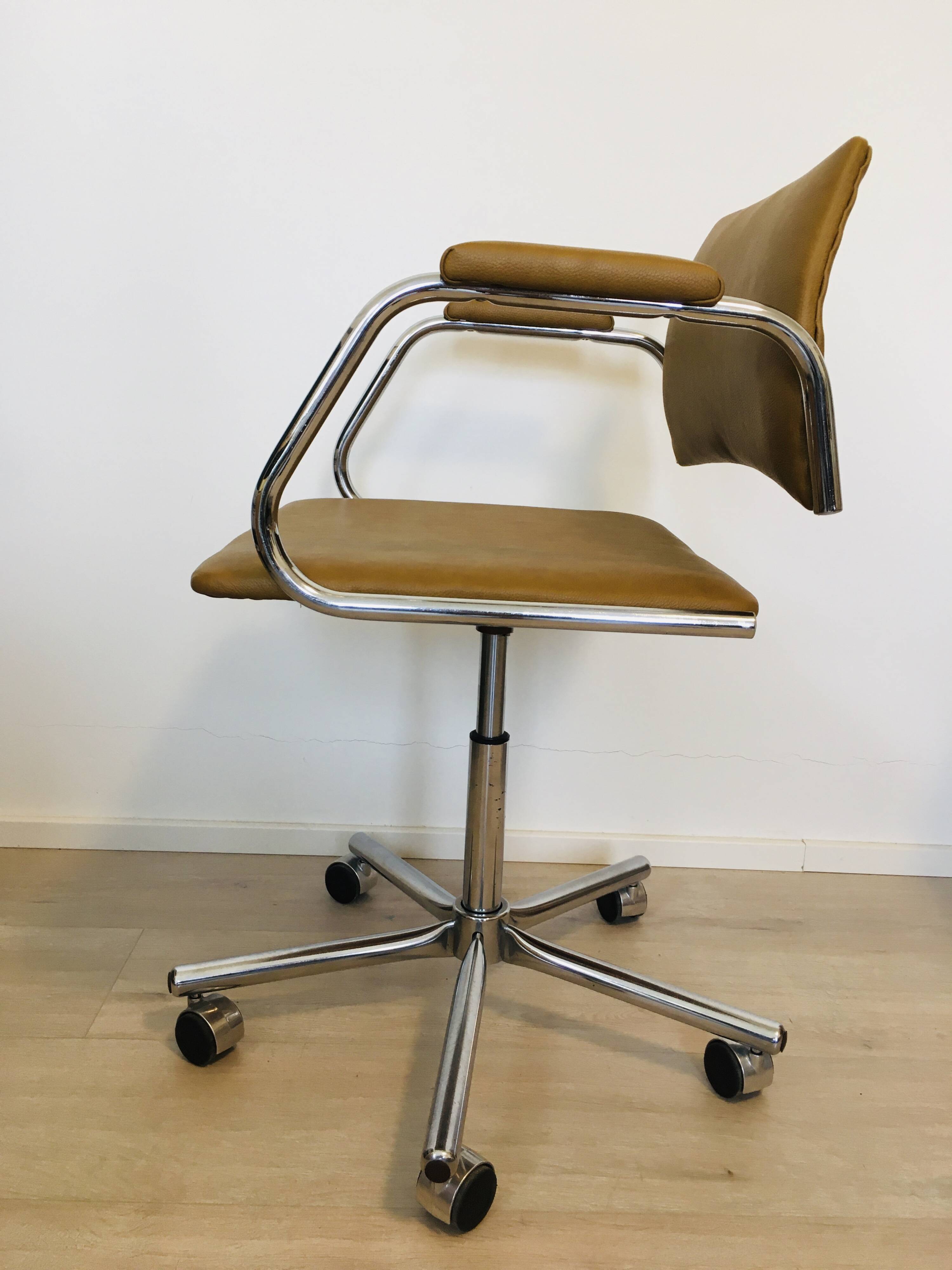 Fully Restored Vintage Desk Chair by Kovona, Czechoslovakia 1970’s