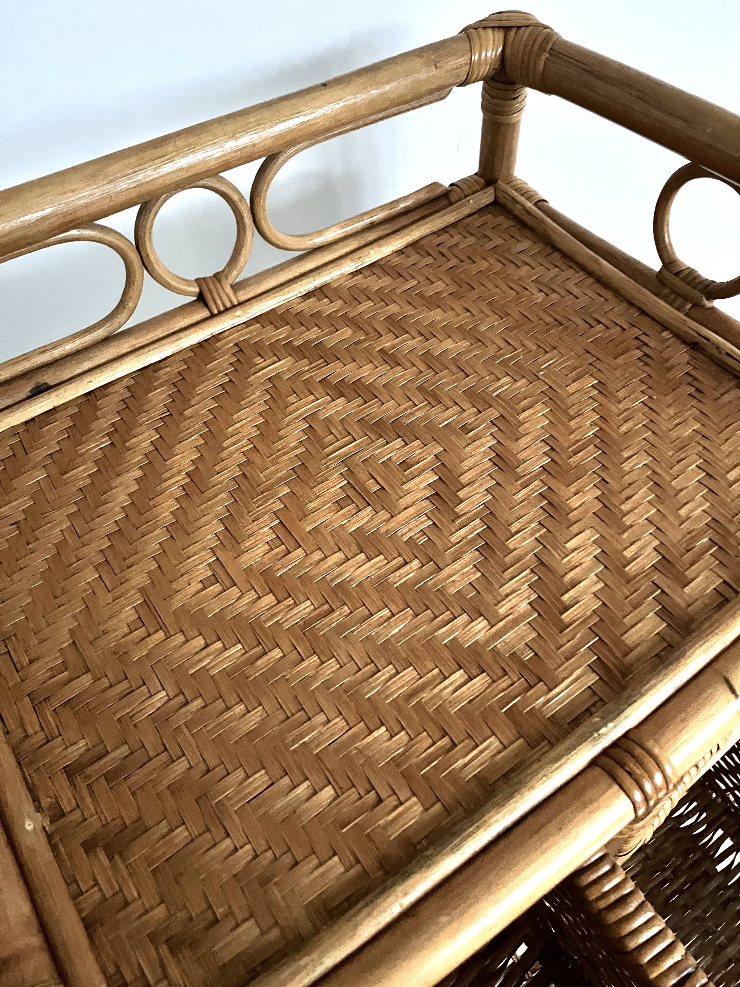 Rattan chest of drawers