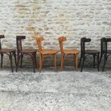 Chaises de bistrot depareill"es