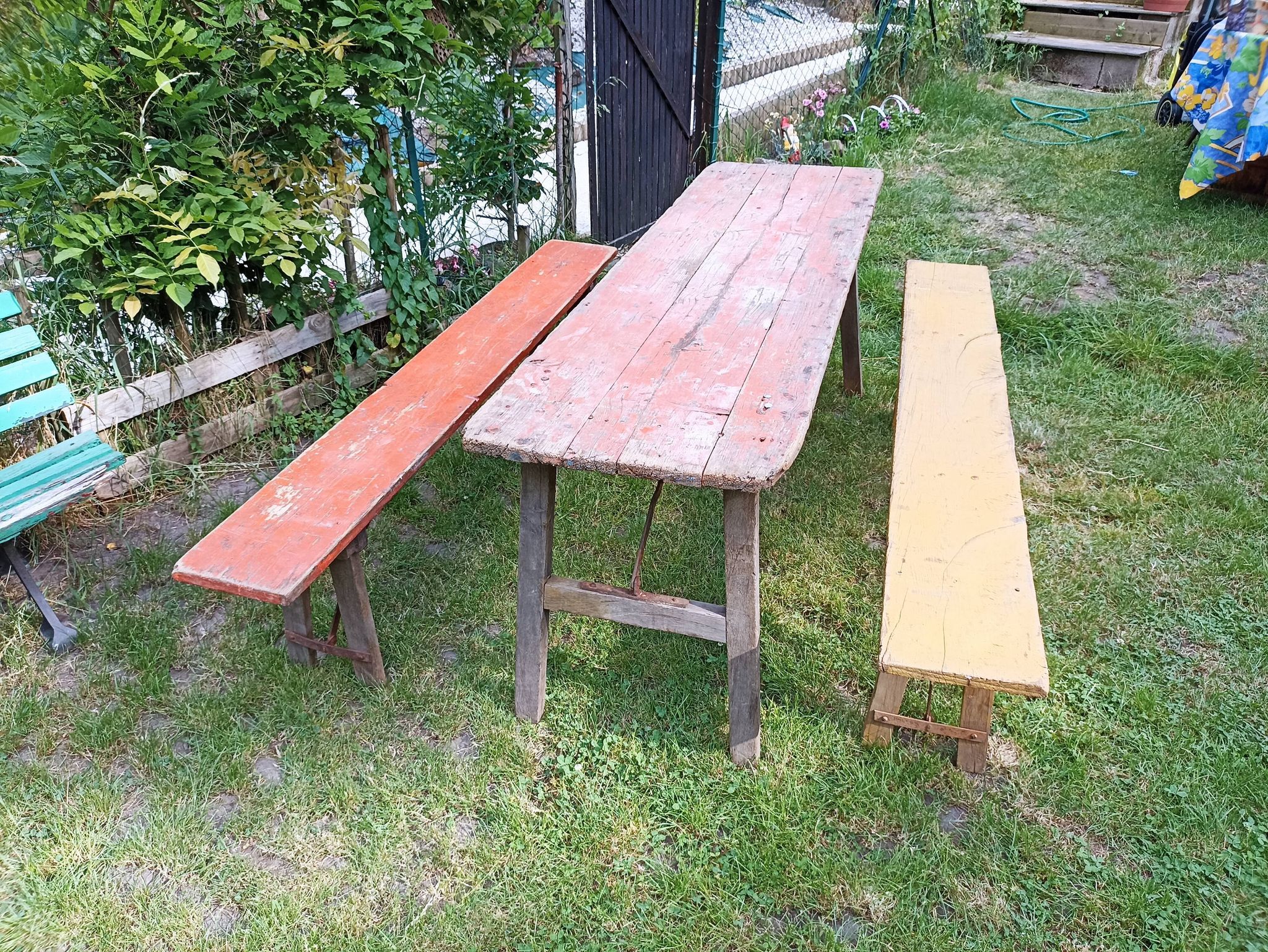 Table + 2 brewery benches - former brewery l.f. haag ingwiller - prey