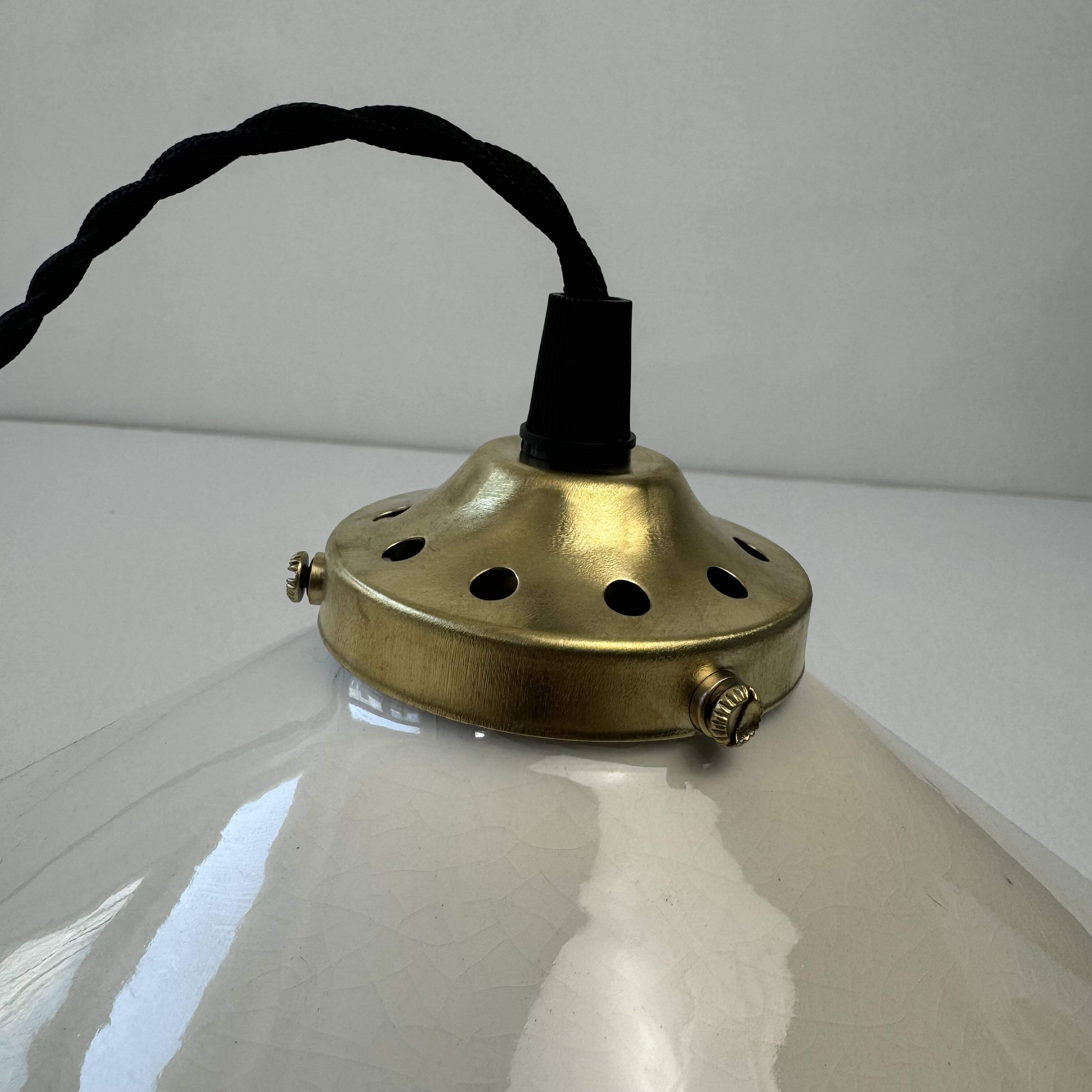 White ceramic suspension