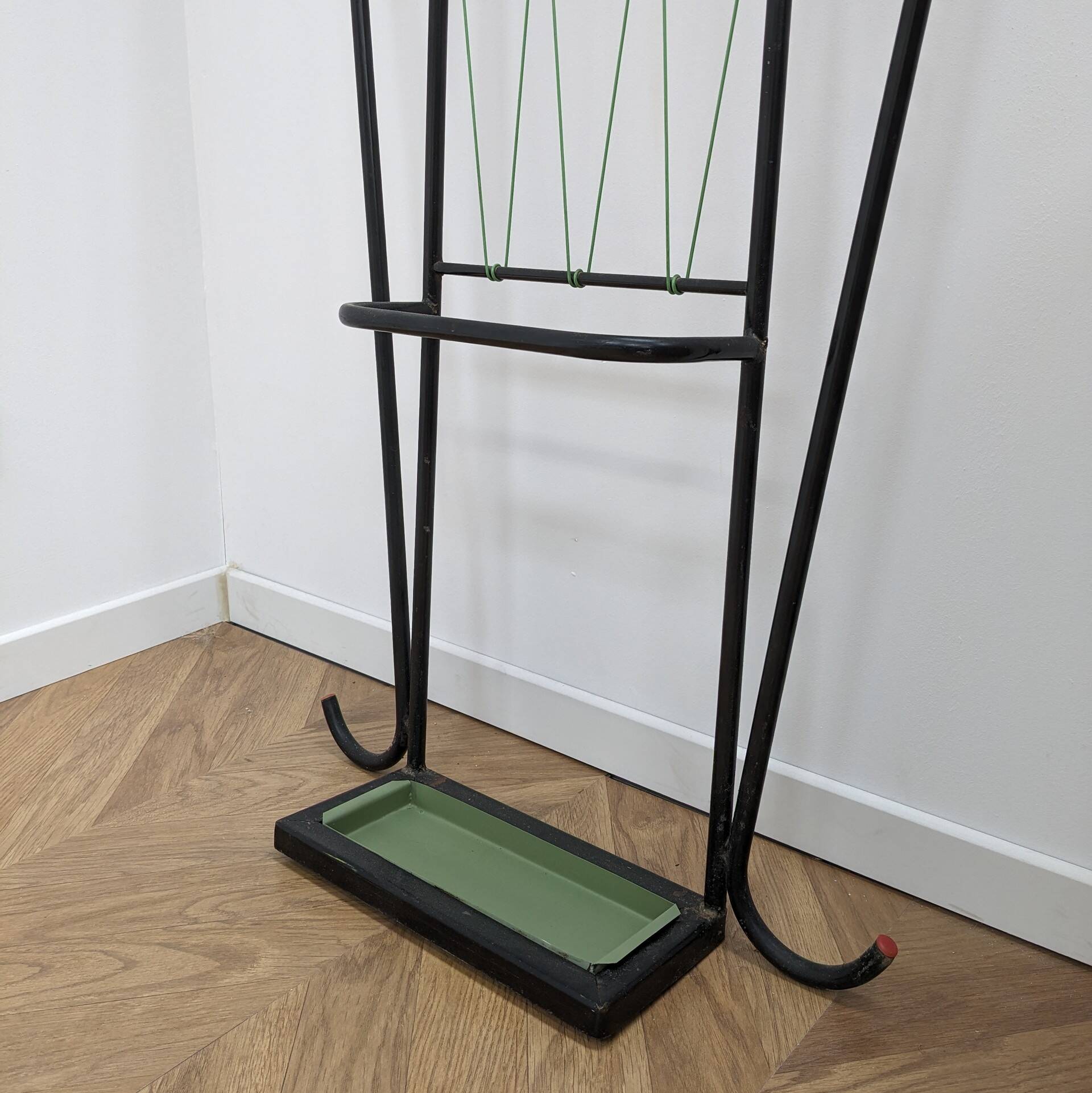 Vintage 60s wardrobe