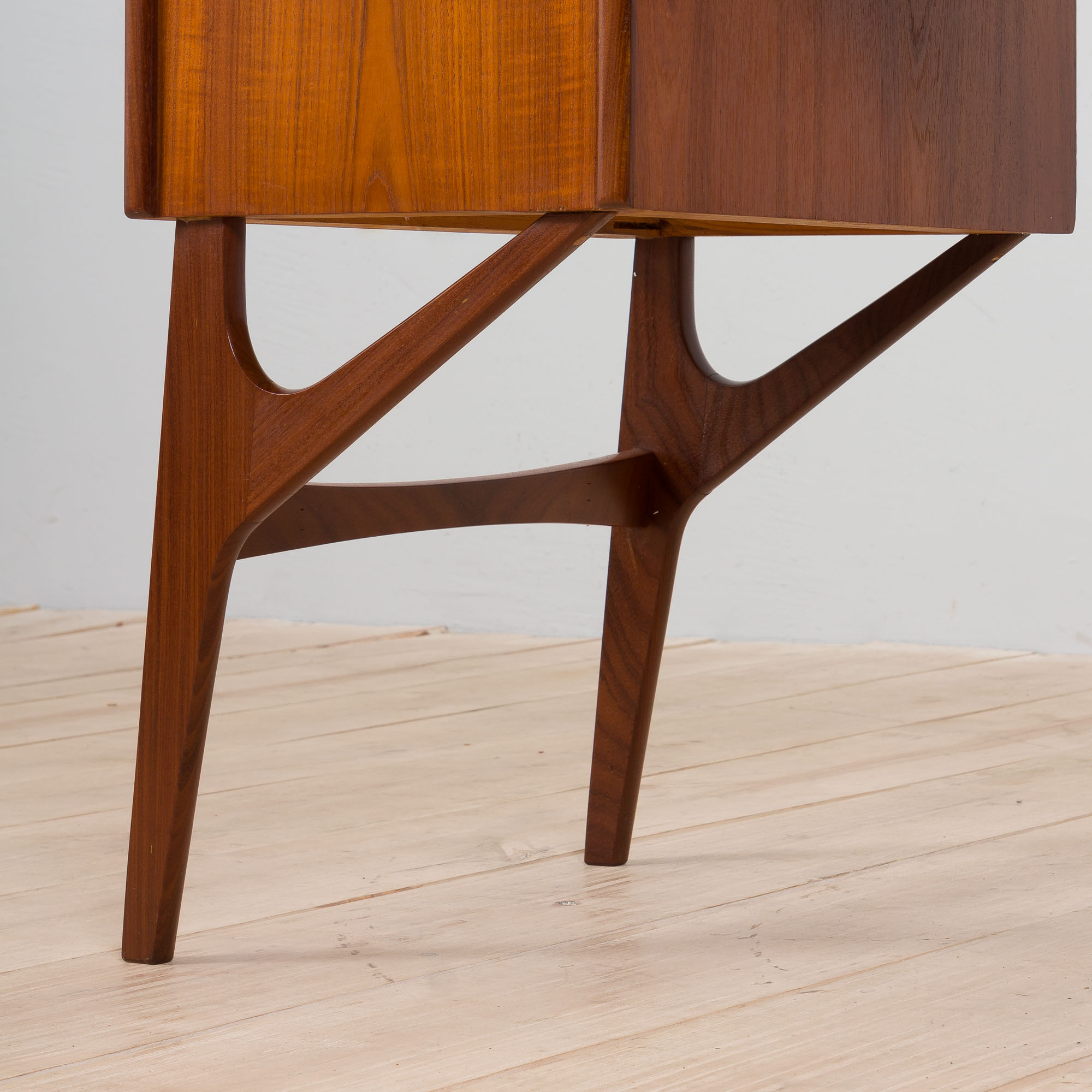 Danish mid century teak desk on sculptural base, 1960s.