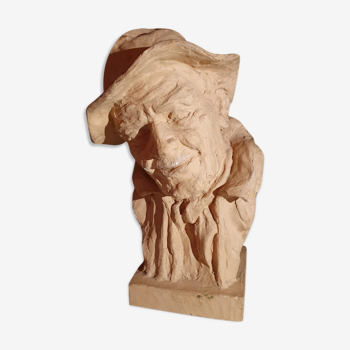 Old man bust in terracotta