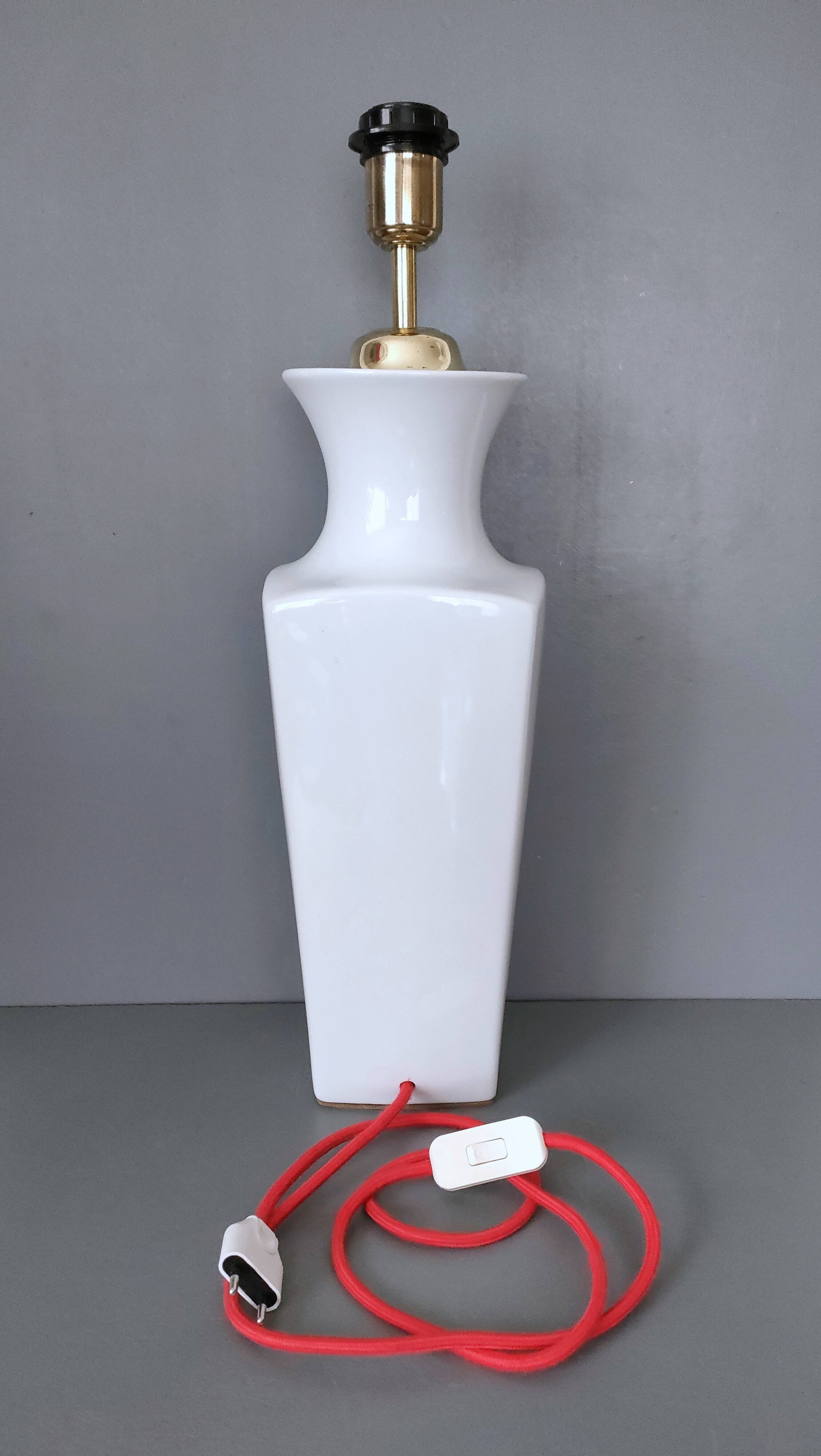 Importante lampe en porcelaine de Chine - blanc émaillé - design 50's