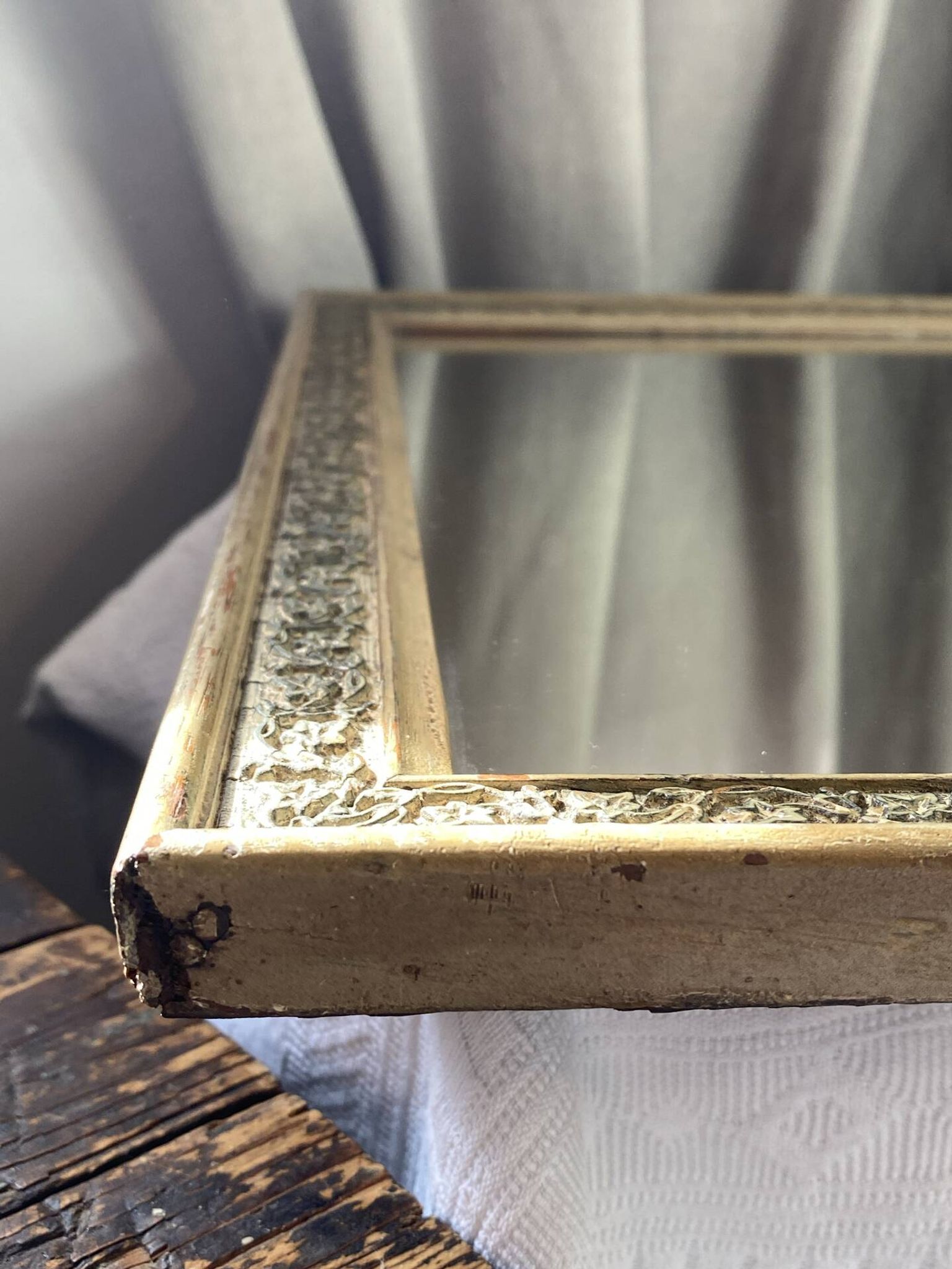 Miroir en bois et stuc, Napoléon  III 