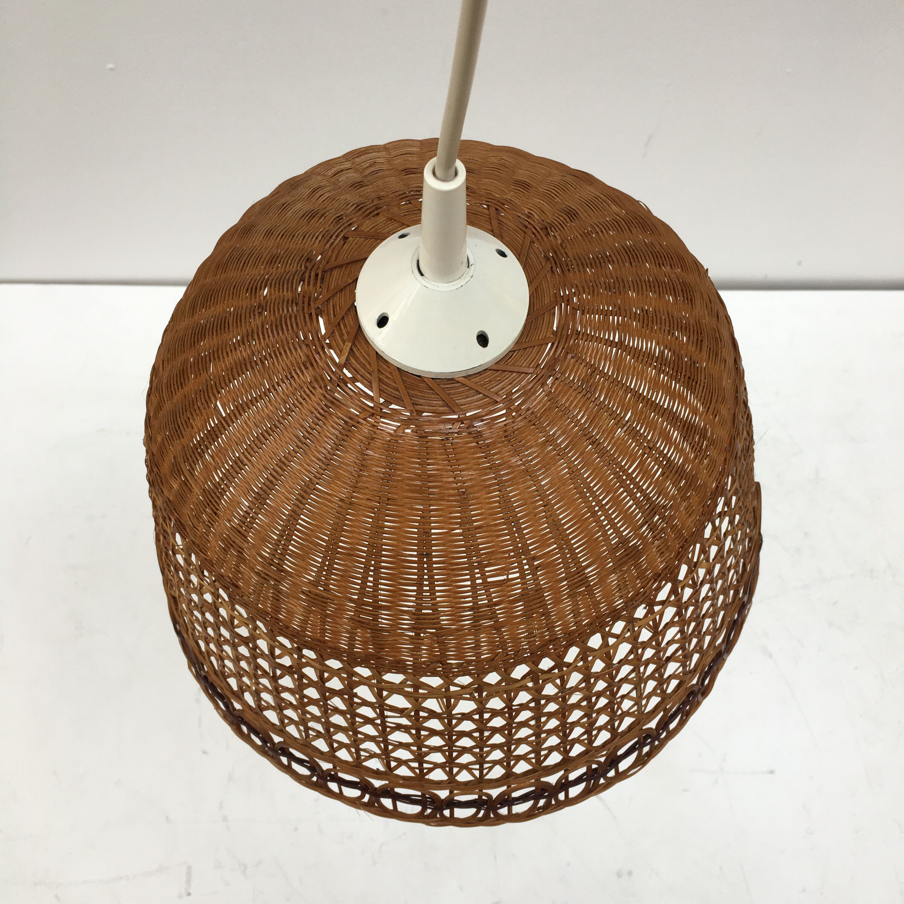 Braided rattan suspension