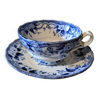 Teacup and saucer - Creil and Montereau