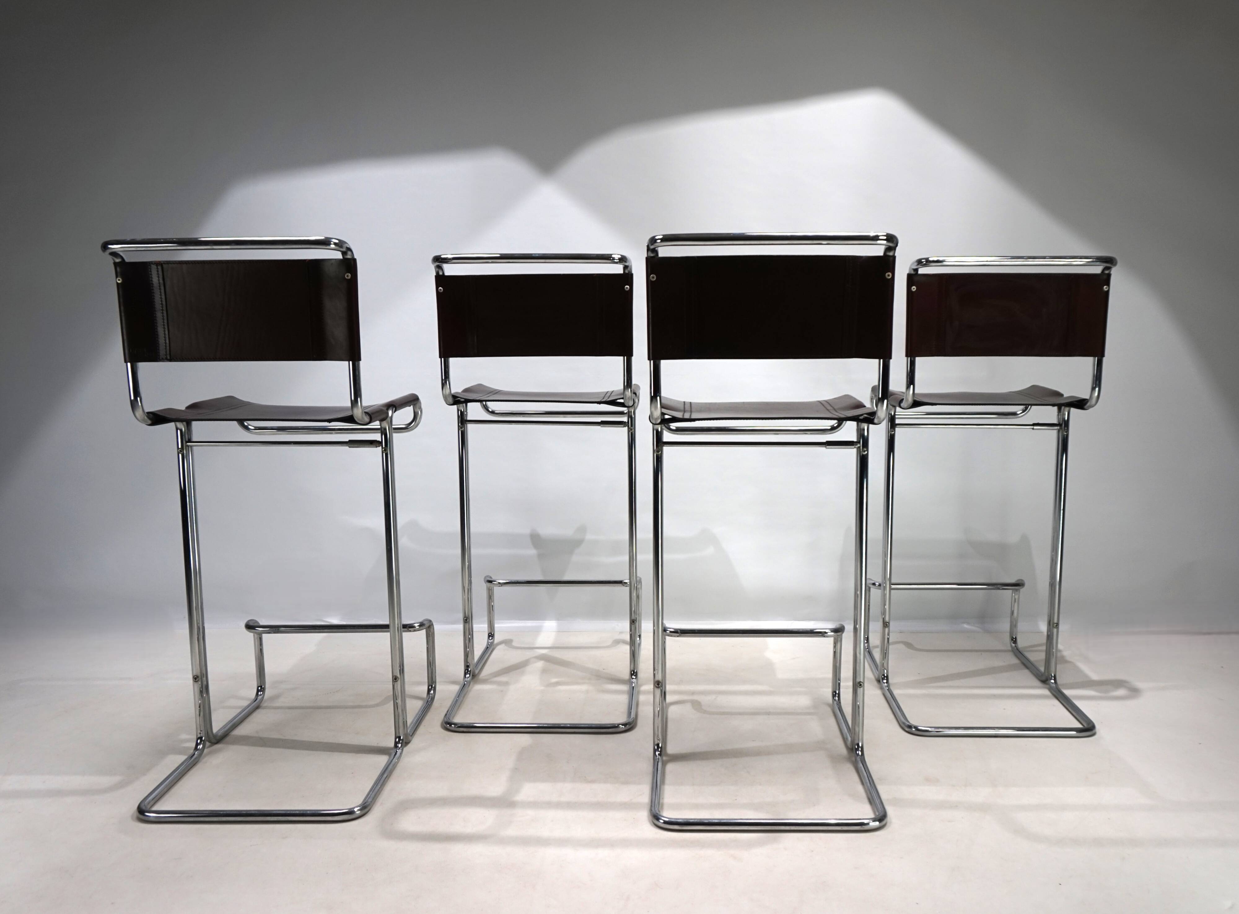 Ensemble de 4 tabourets de bar en acier tubulaire Linea Veam, 1960