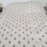 Large Provençal boutis from the 19th century, 195 x 190 cm.