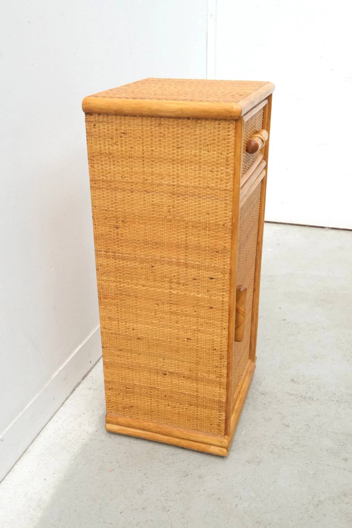Meuble d'appoint en rotin, 1980