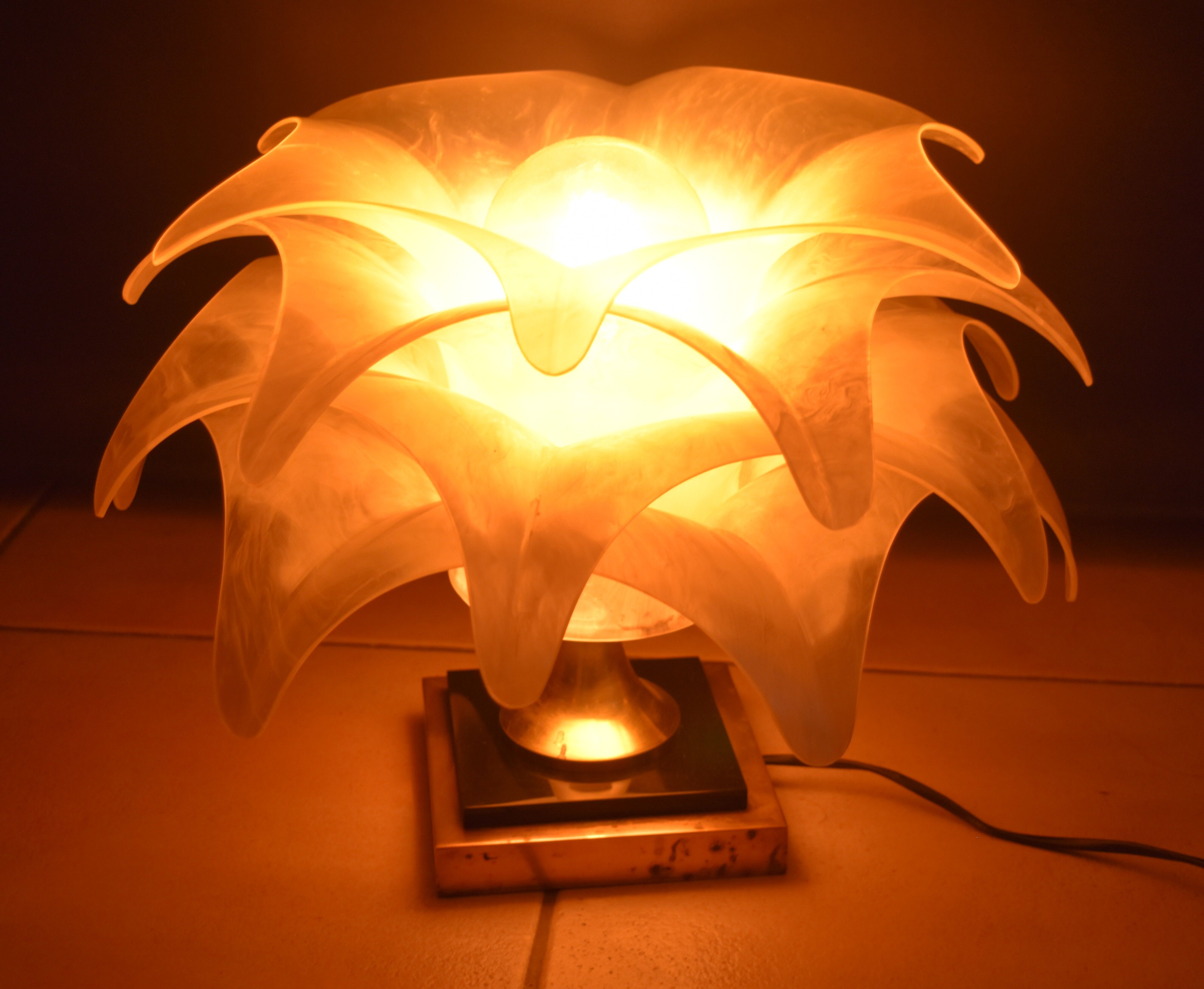Maison Rougier vintage palm-shaped lamp from the 1970s to 1980s